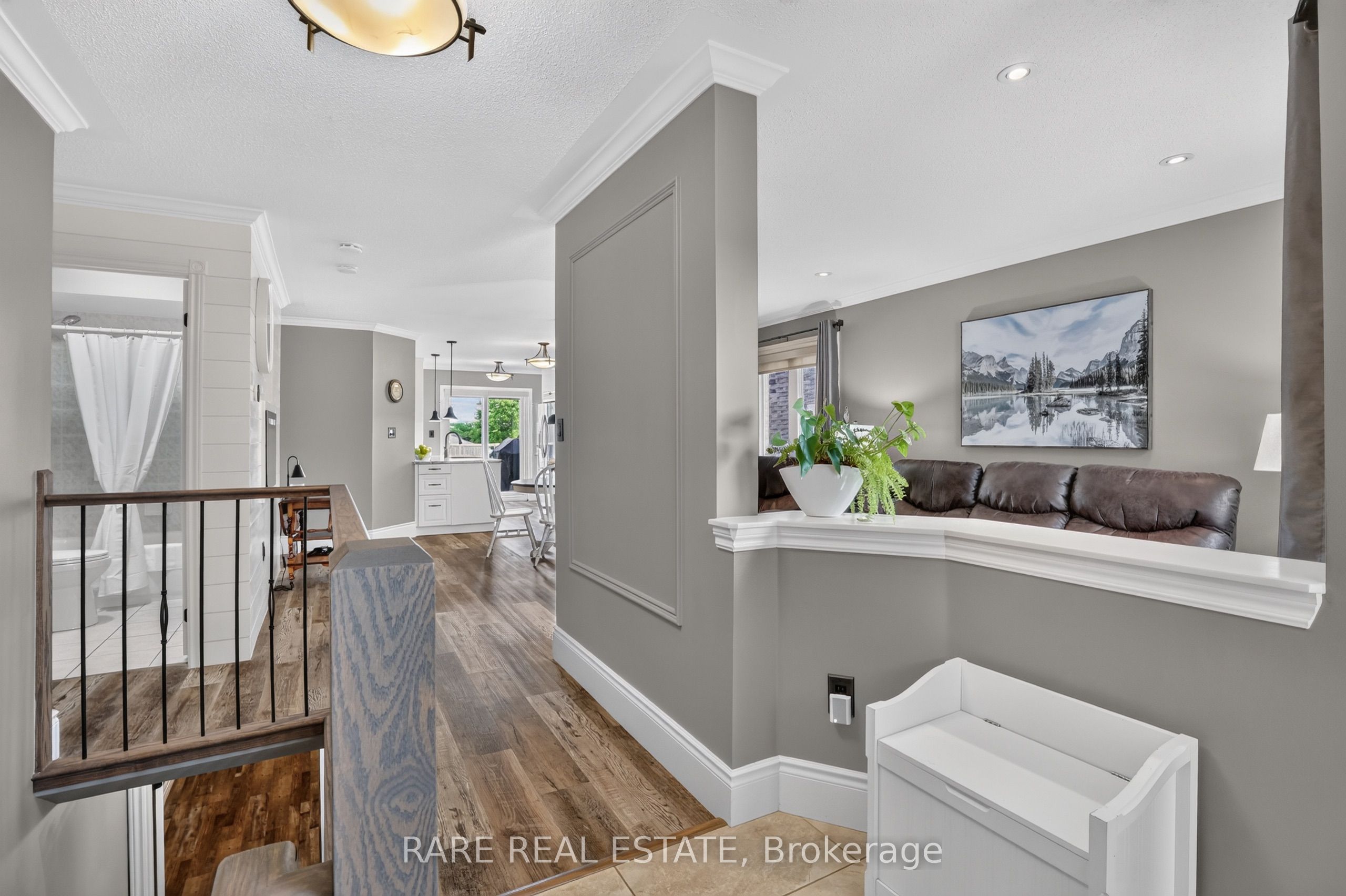 1929 Romina Court, Innisfil, ON L9S 4X9 photo 4
