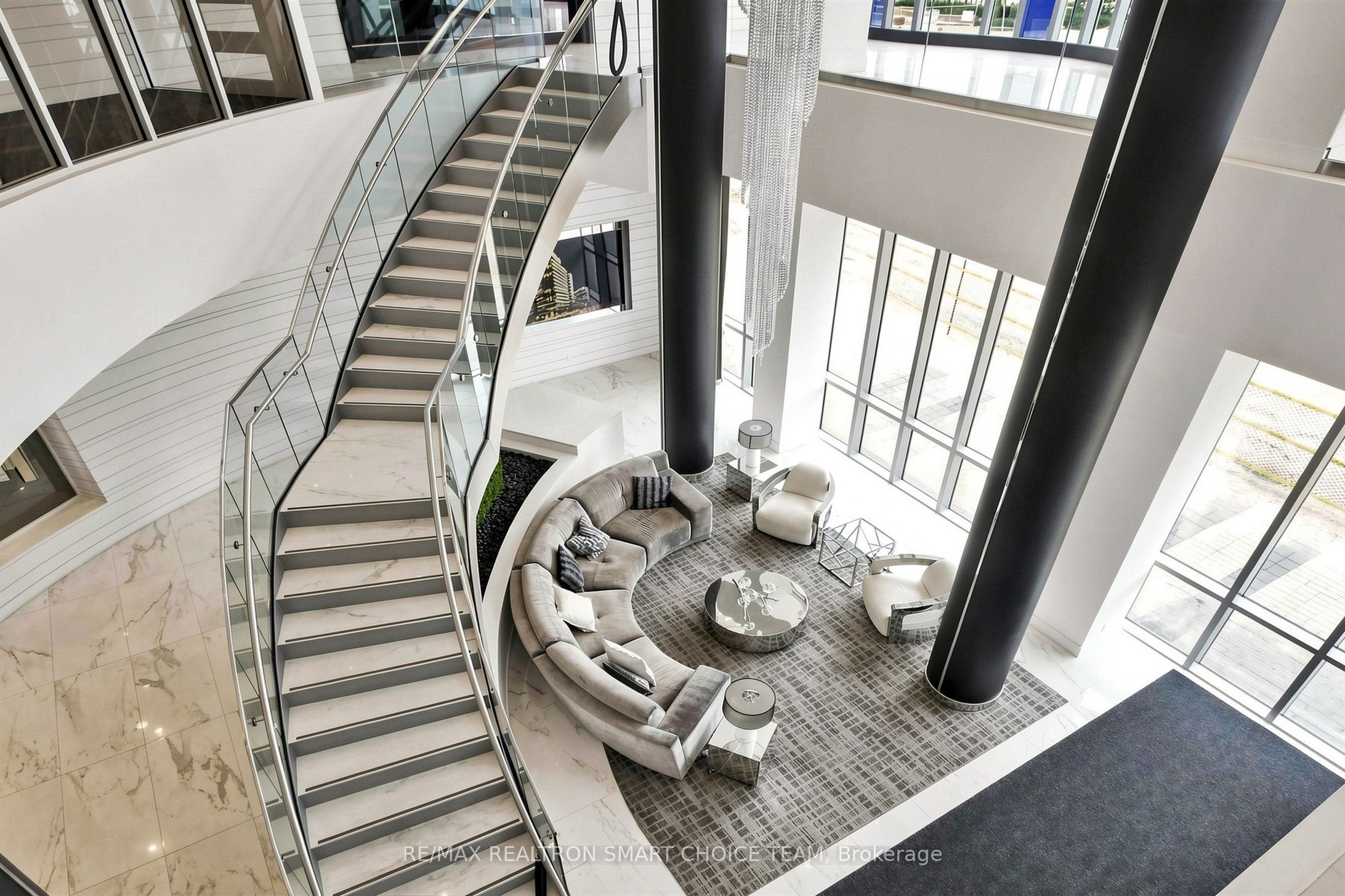 9471 Yonge Street 349, Richmond Hill, ON L4C 0Z5 photo 3