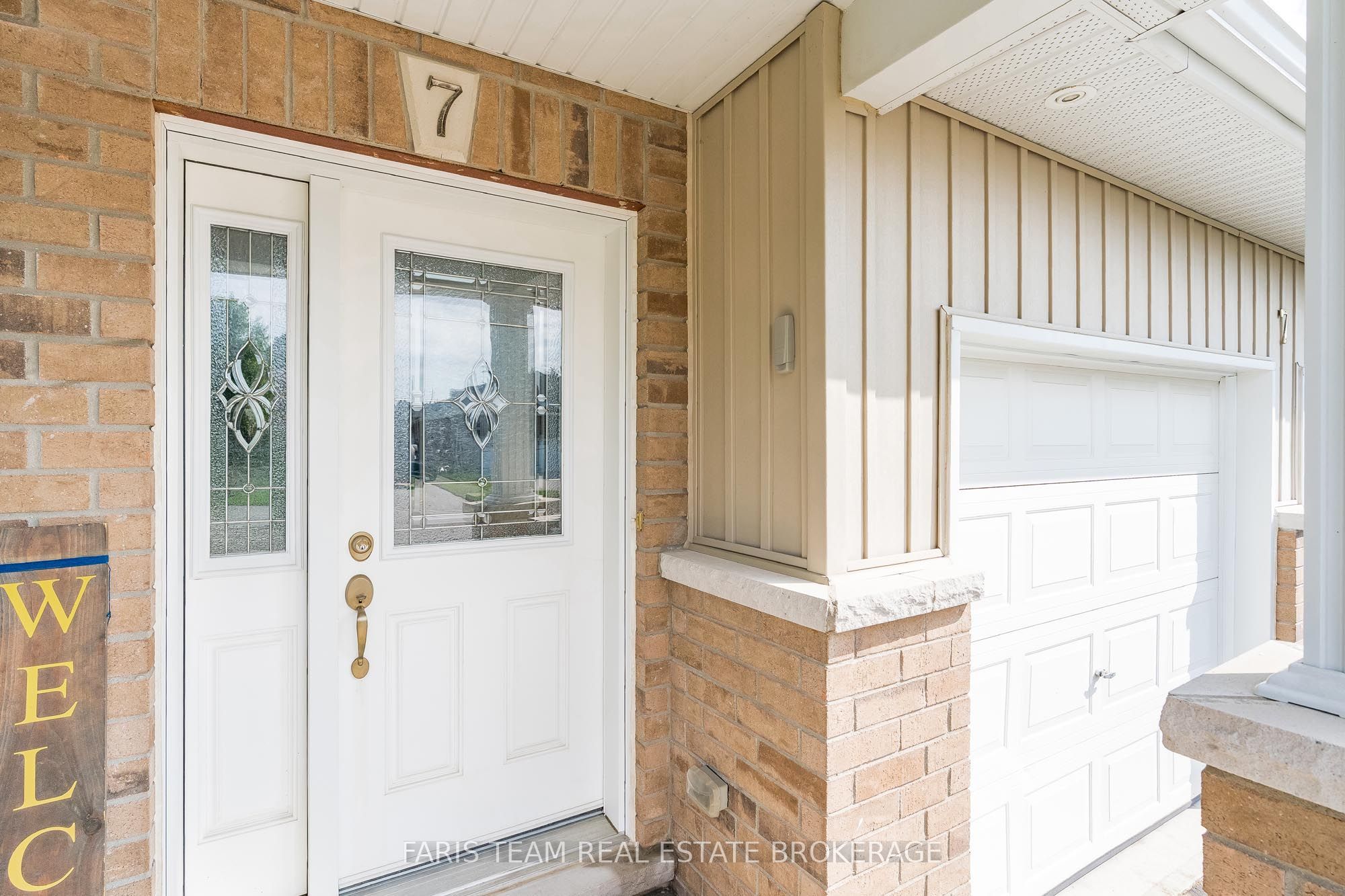 7 Mancini Drive, Essa, ON L0M 1B1 photo 4