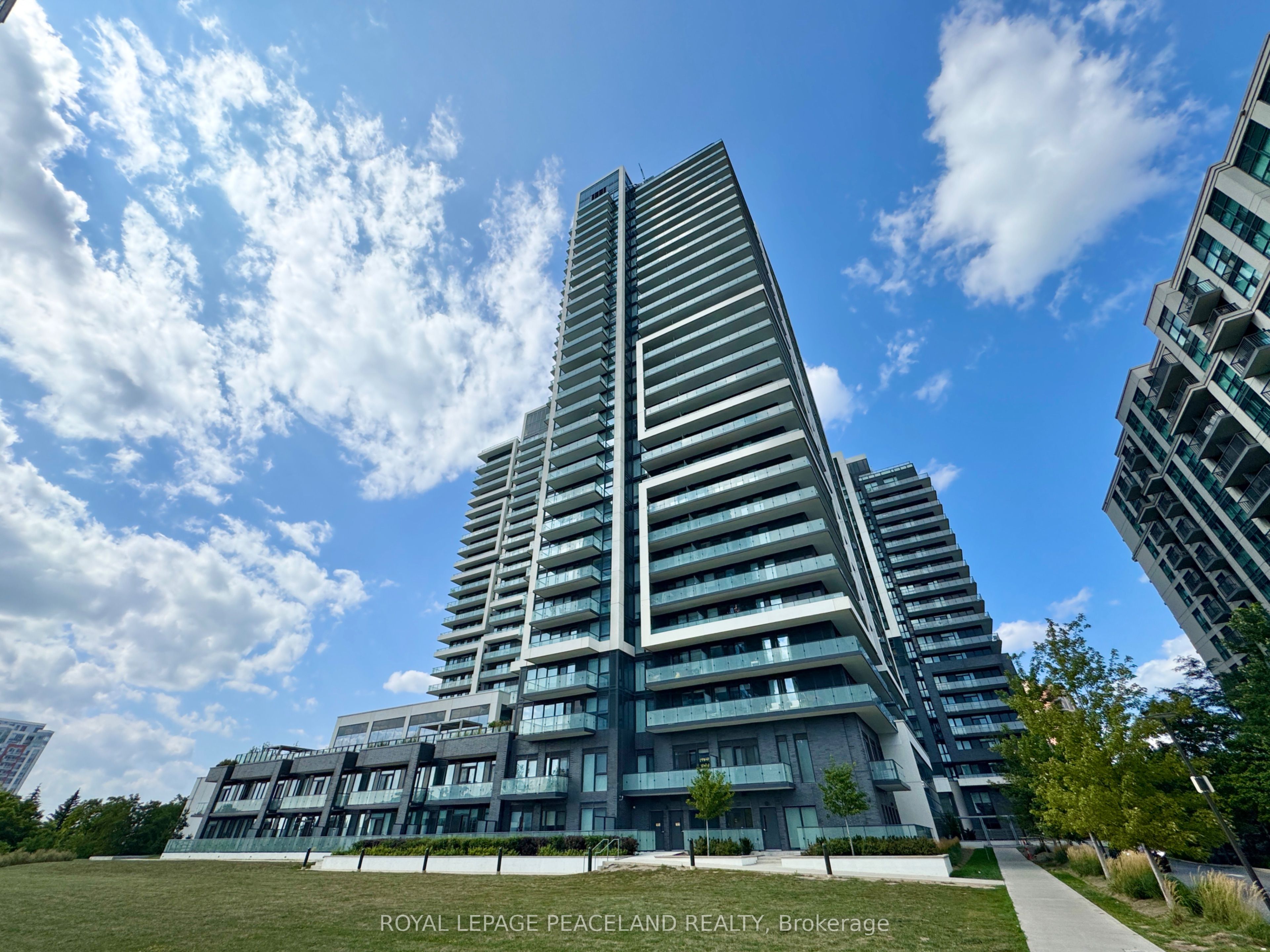 105 Oneida Crescent 2806, Richmond Hill, ON L4B 0H6 photo 2