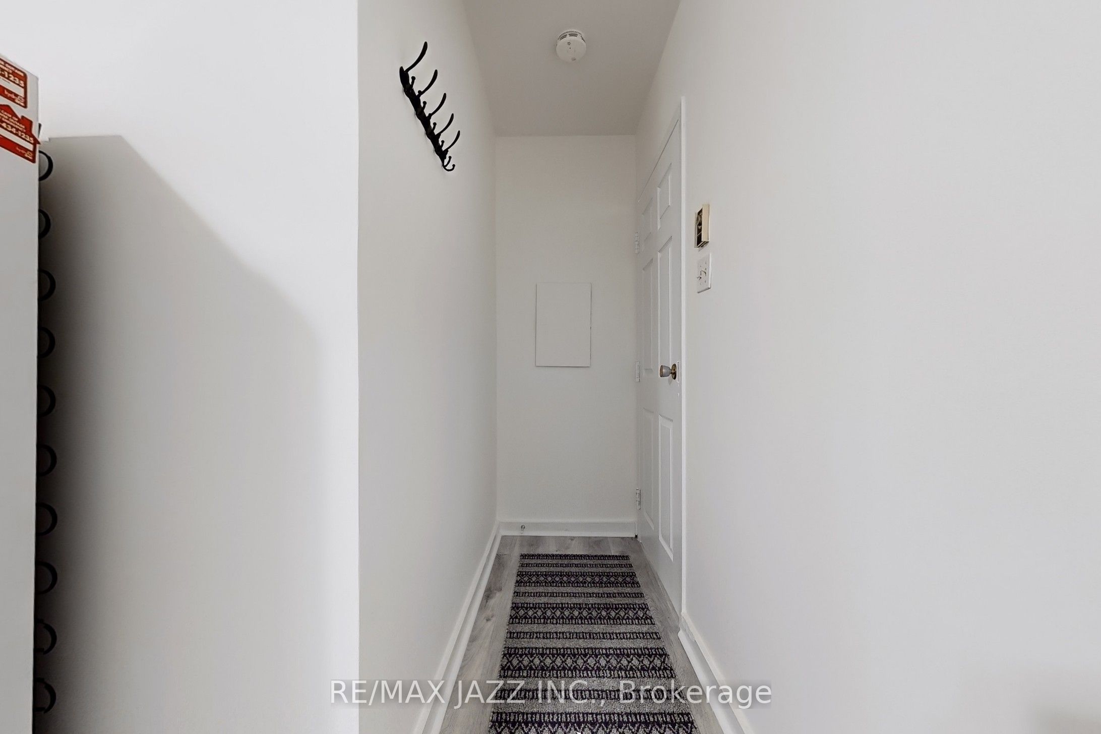 6258 Main Street B, Whitchurch-Stouffville, ON L4A 1E2 photo 4