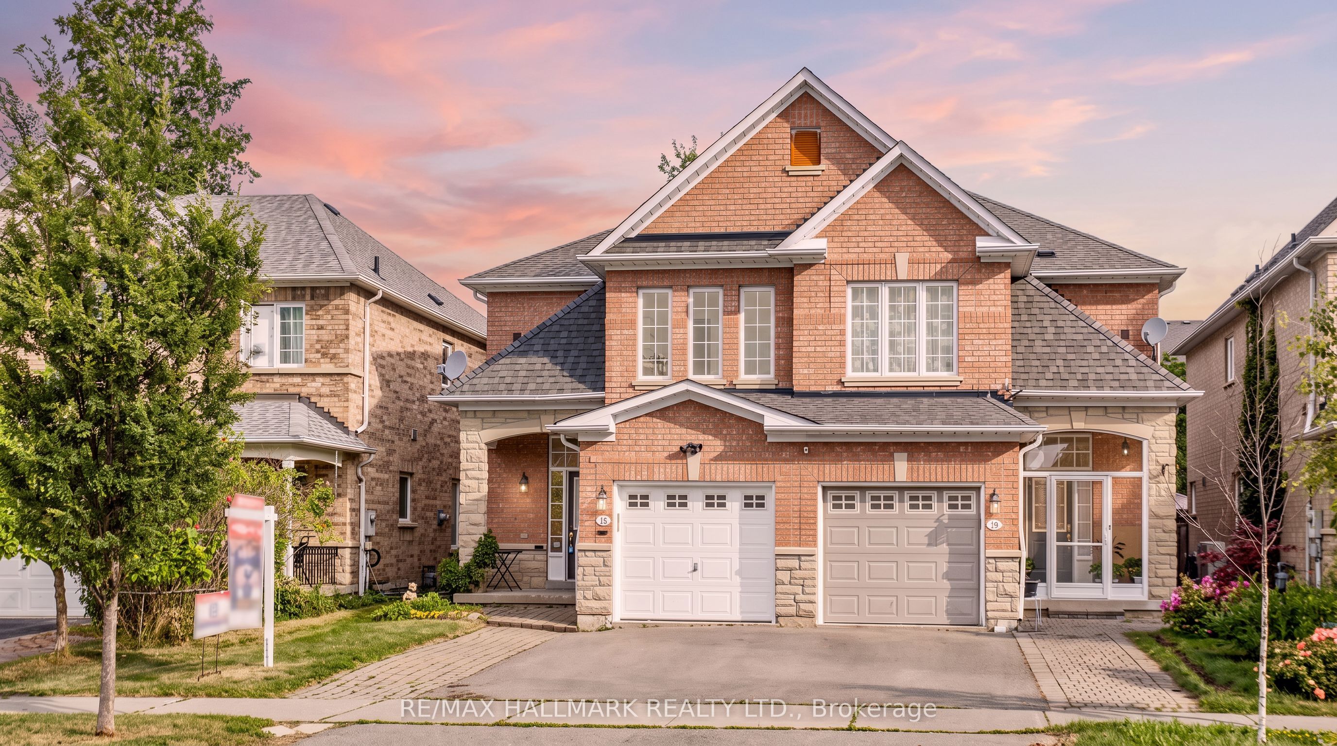 40 Idyllwood Avenue, Richmond Hill, ON L4S 2P3