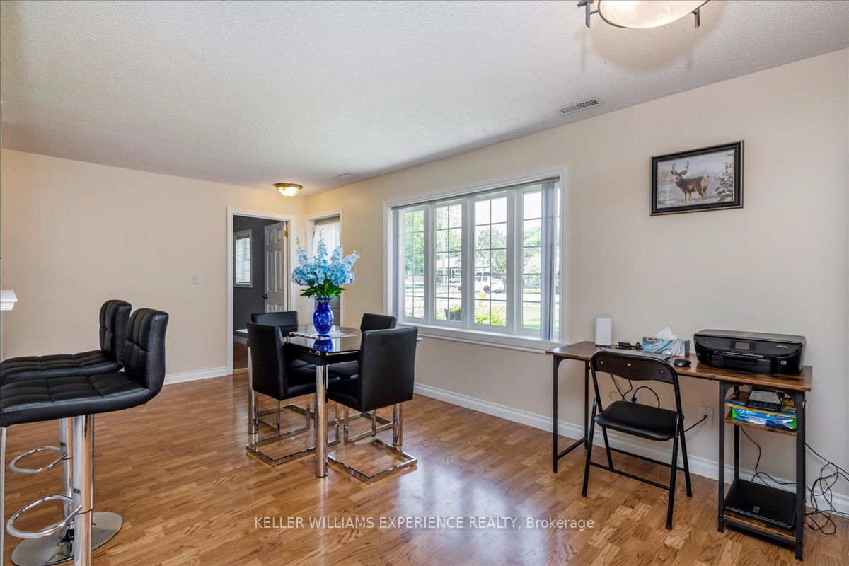 31 RIVER Drive, Essa, ON L3W 0G8 photo 4