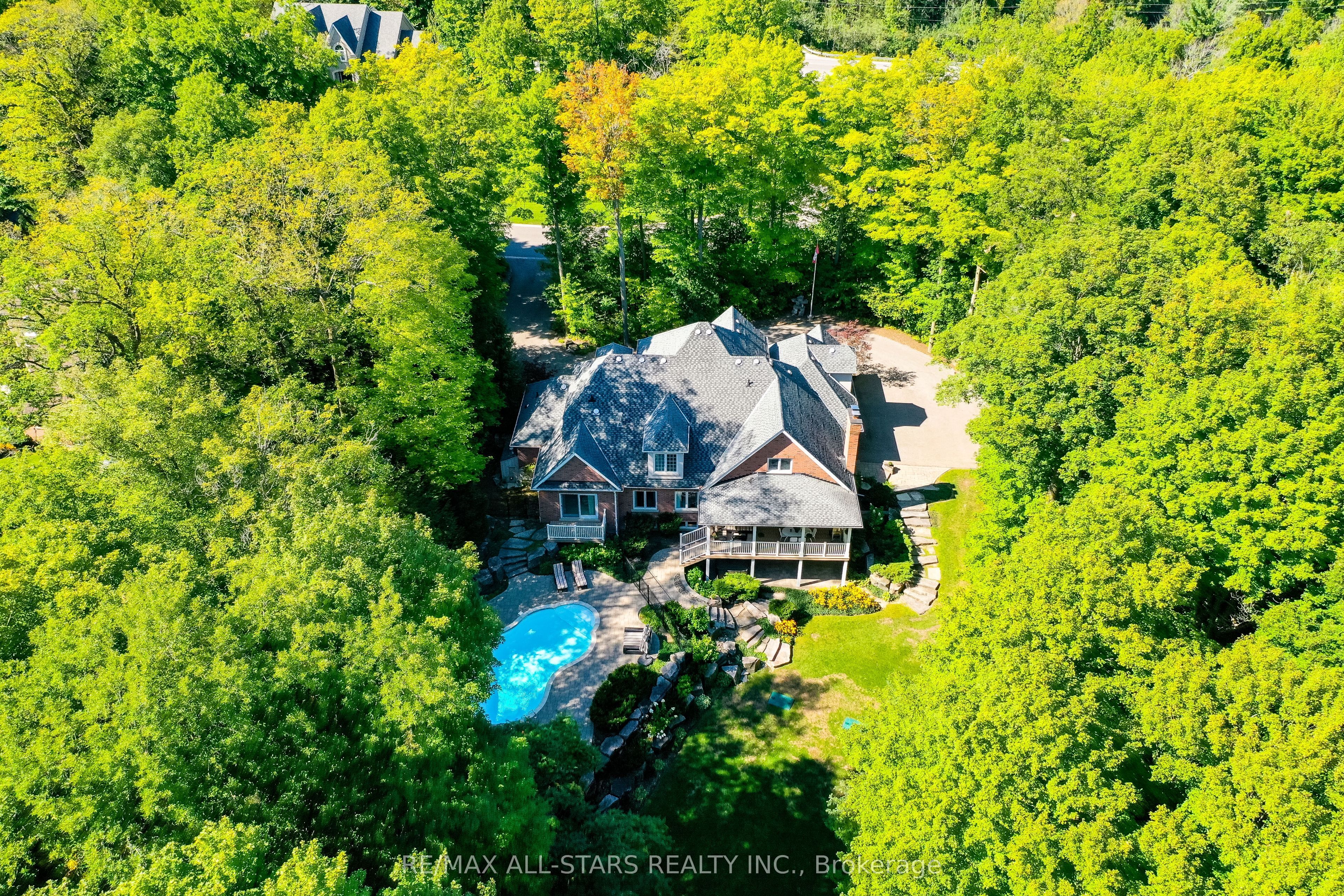 3 Bridgewater Drive, Richmond Hill, ON L4E 3N4 photo 5