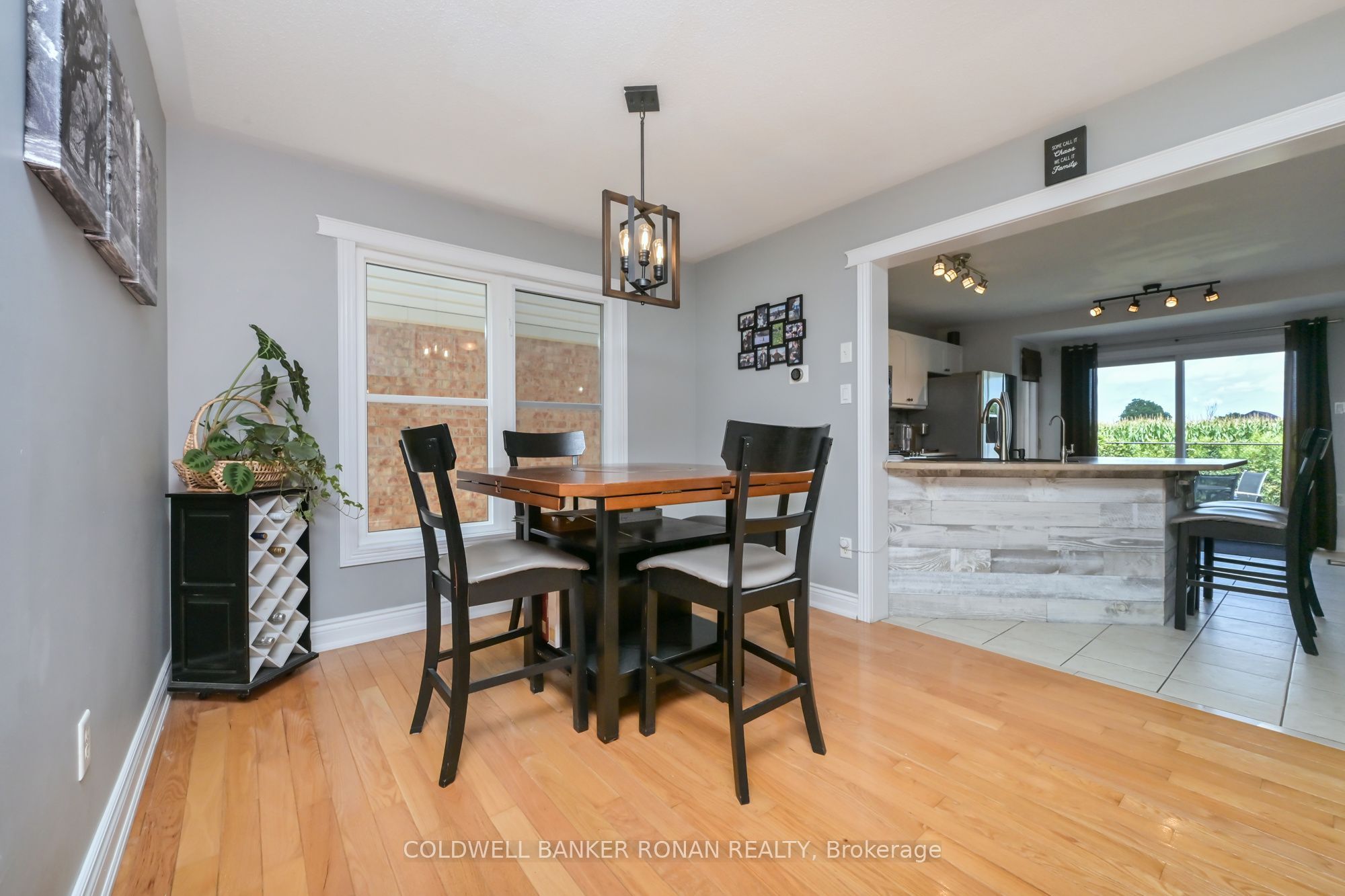 20 John W Taylor Avenue, New Tecumseth, ON L9R 0B3 photo 5