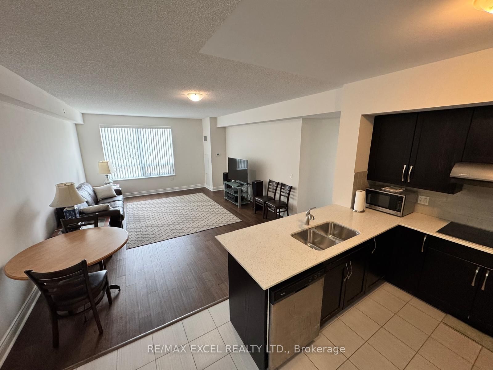 1 Sun Yat Sen Avenue 257, Markham, ON L3R 5K9 photo 4
