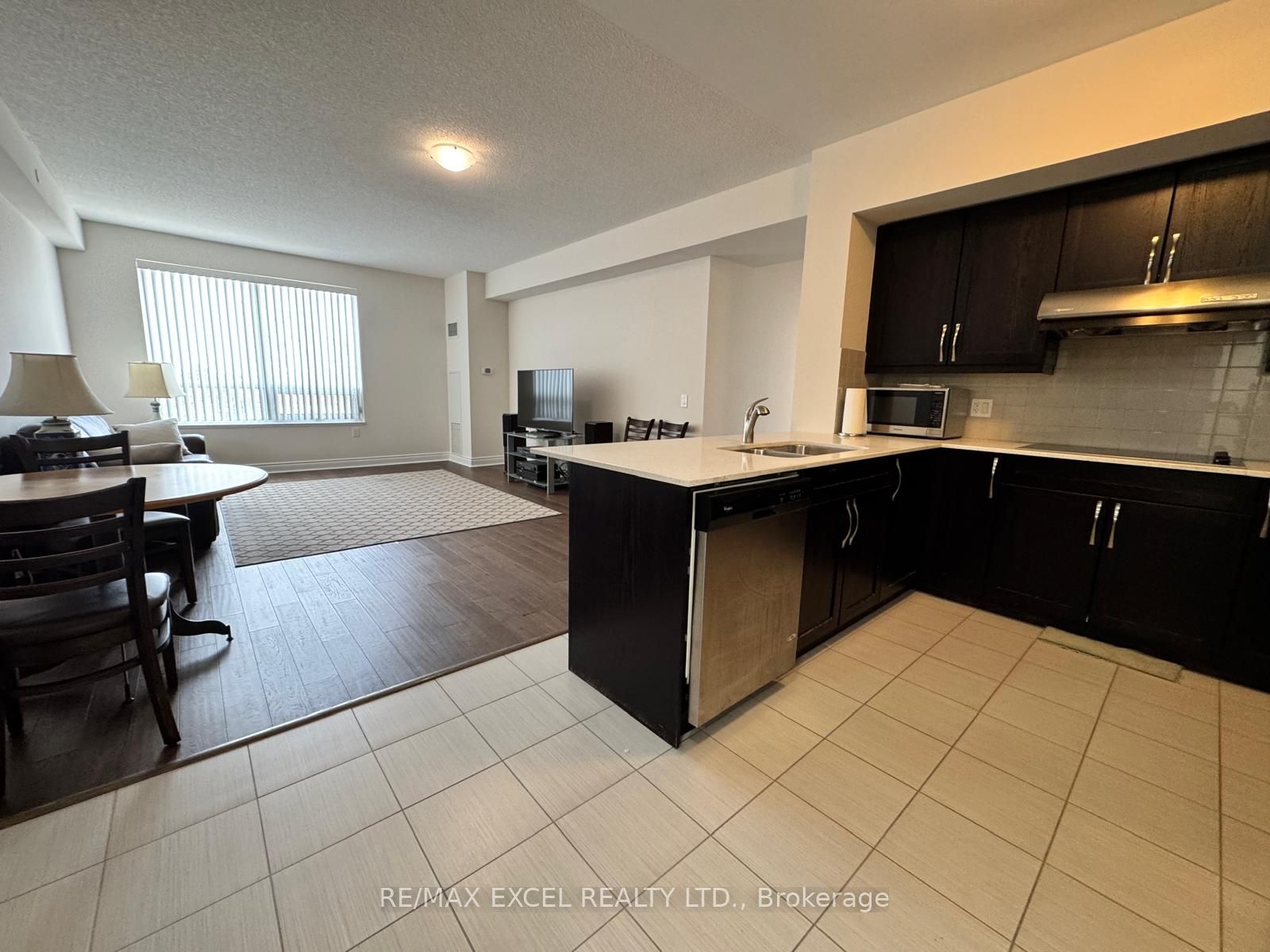 1 Sun Yat Sen Avenue 257, Markham, ON L3R 5K9 photo 5