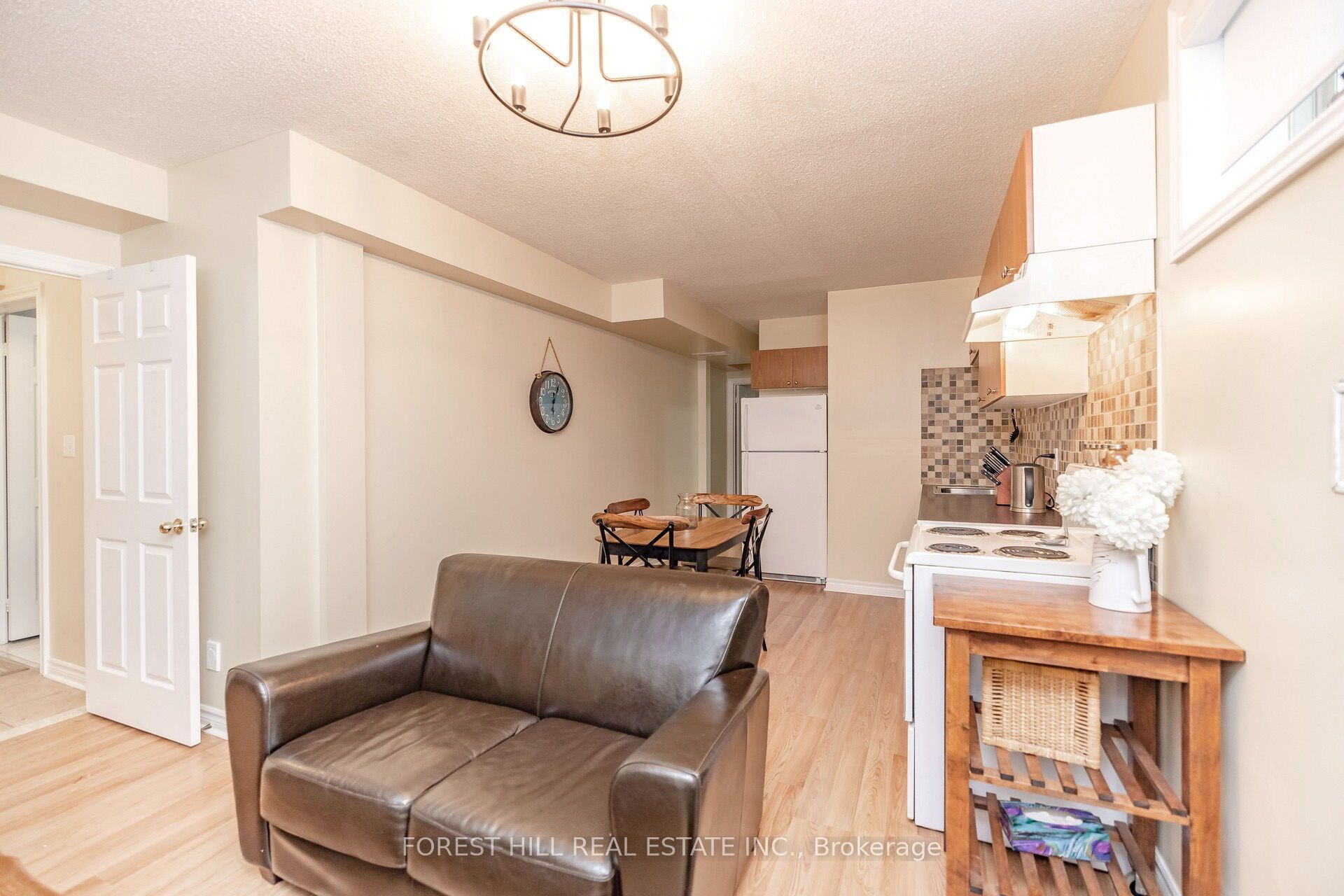 69 Oxford Street, Richmond Hill, ON L4C 4L6 photo 4