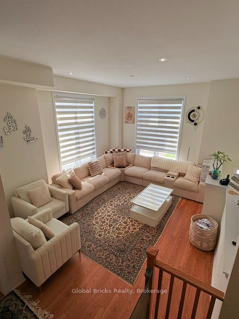 64 Seine Lane E, Richmond Hill, ON L4E 3R9