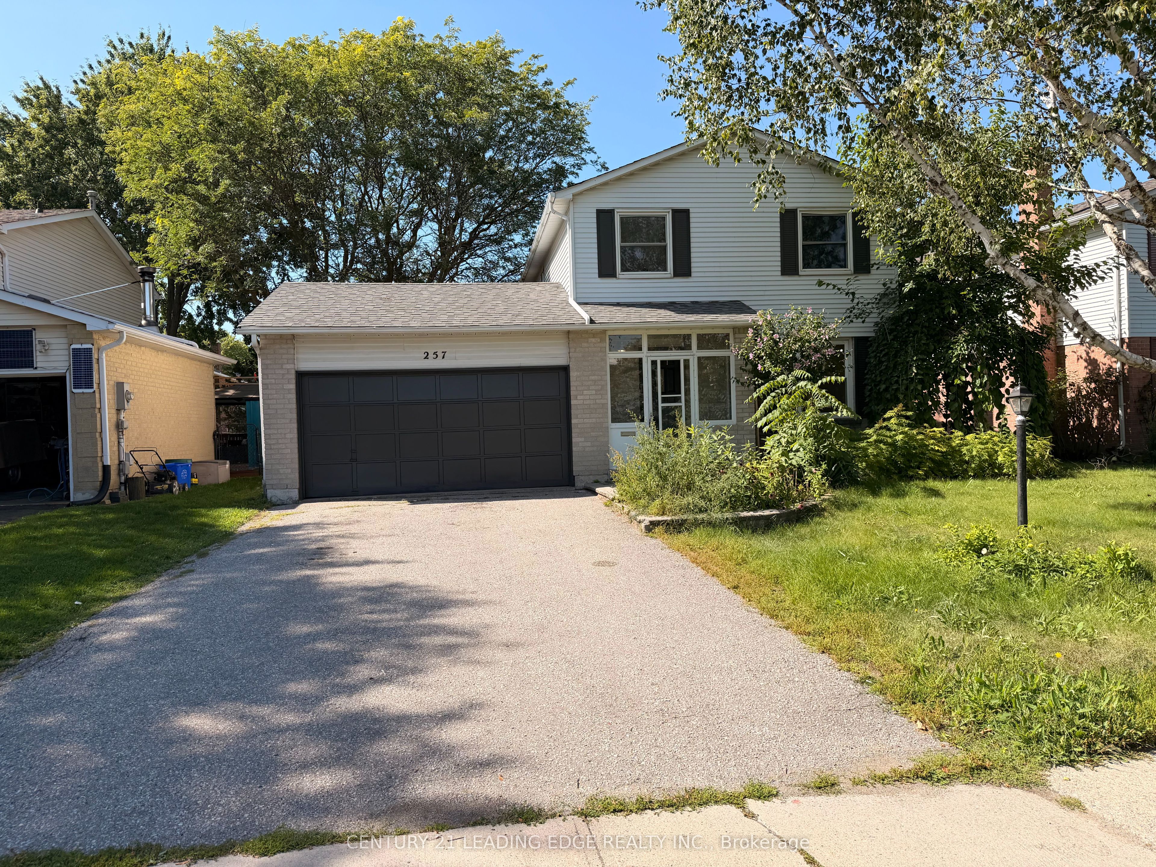 257 London Road, Newmarket, ON L3Y 6L3