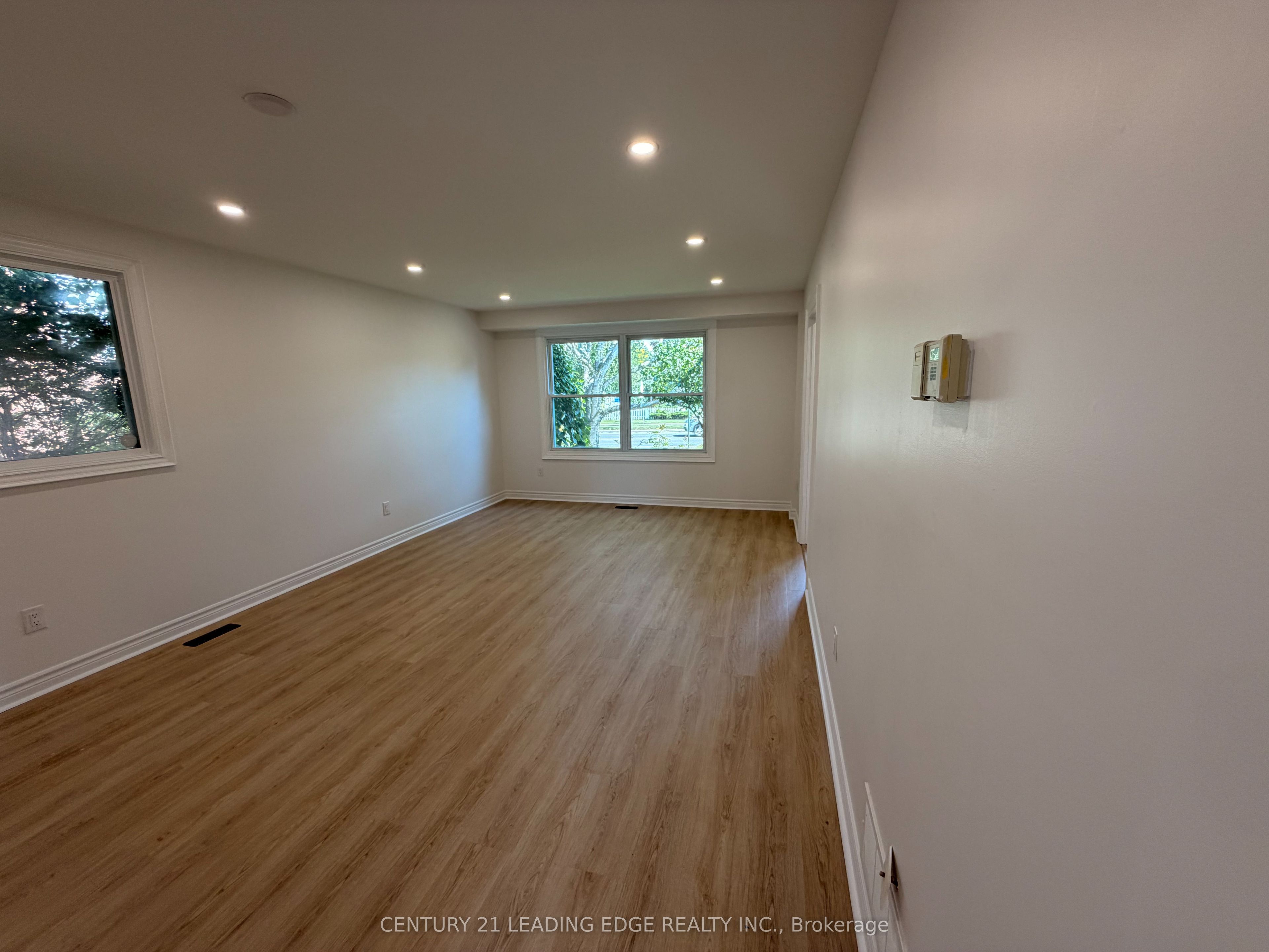 257 London Road, Newmarket, ON L3Y 6L3 photo 4