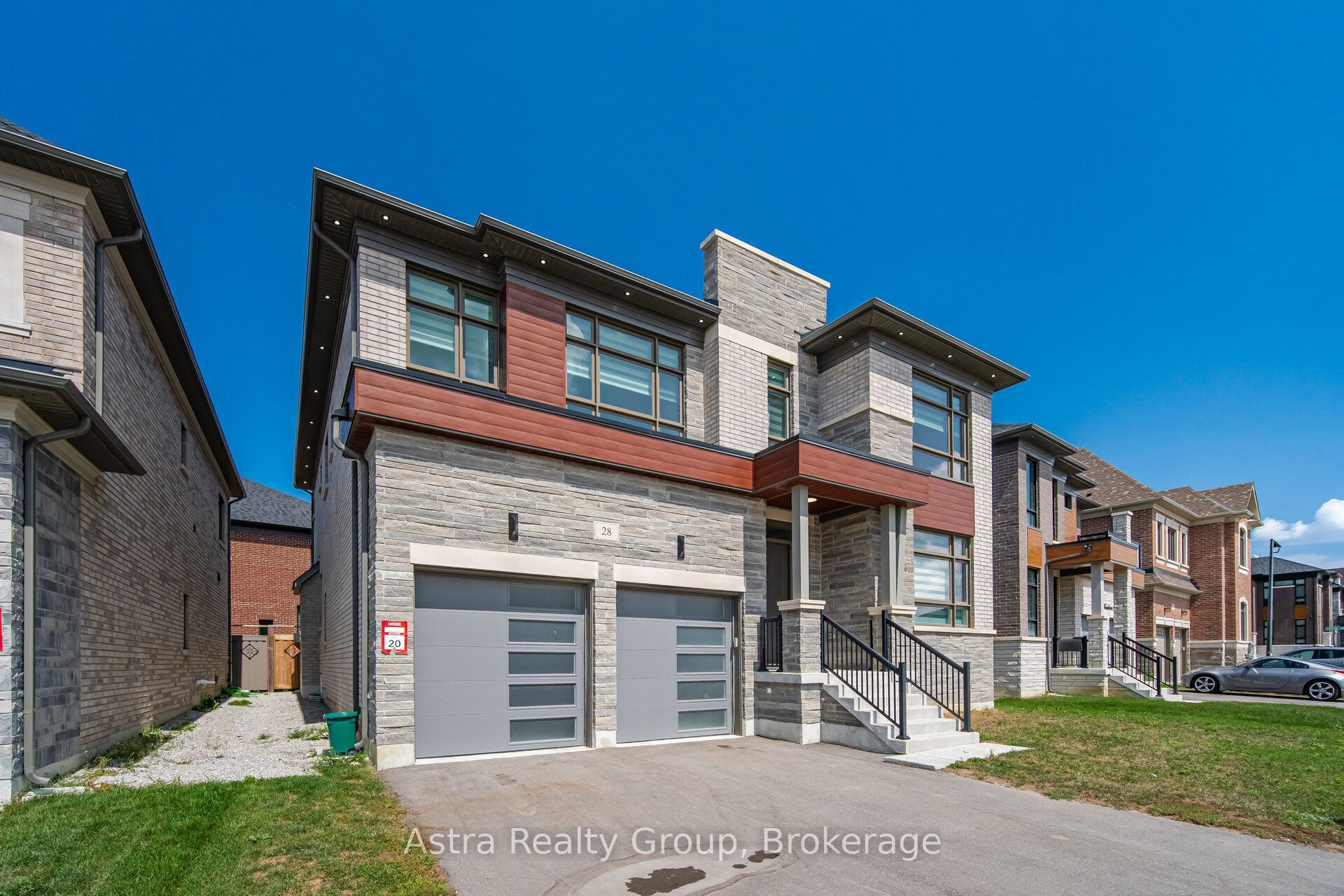 28 Heathcote Road, Vaughan, ON L3L 0E9 photo 2