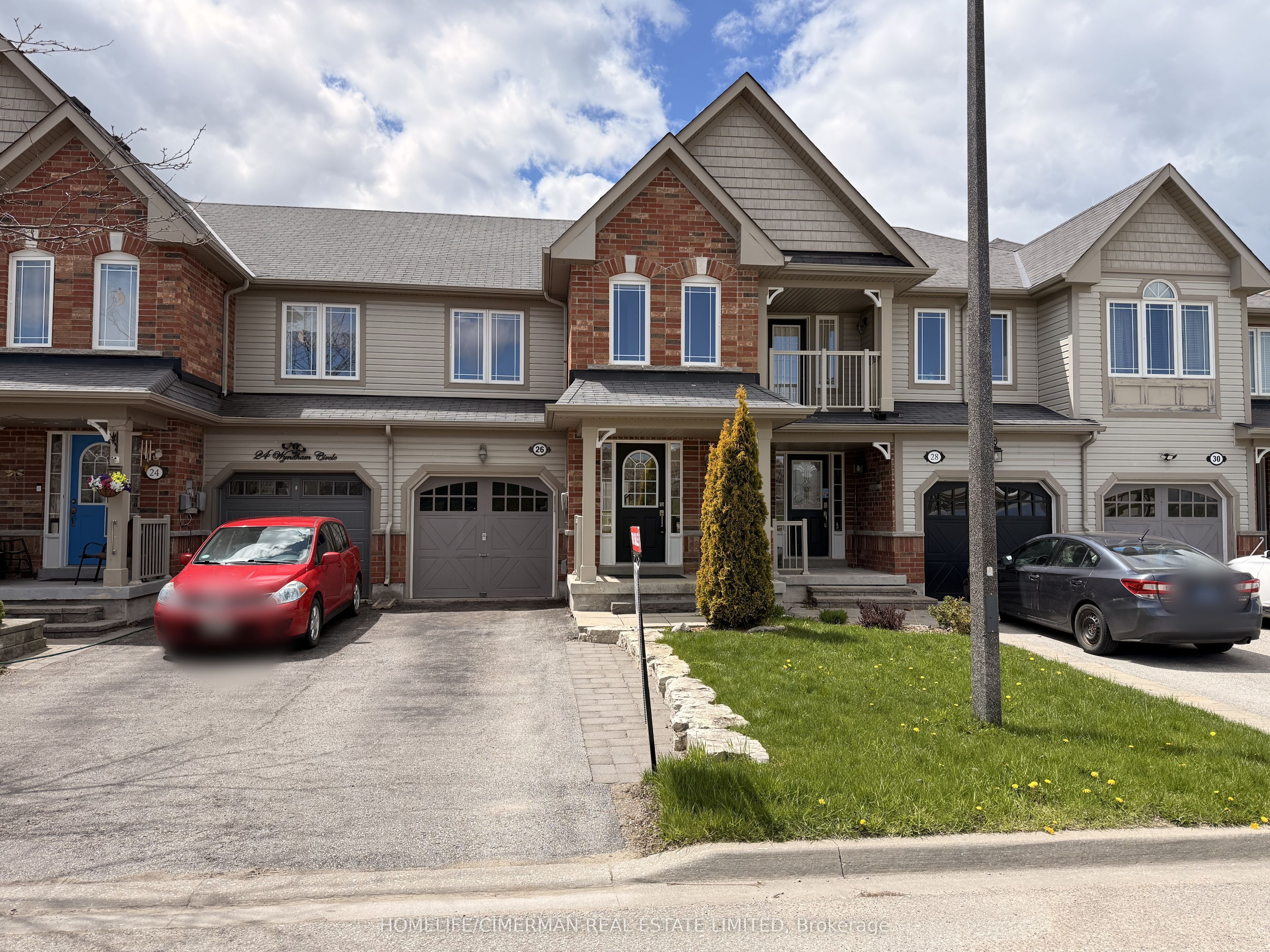 26 Wyndham Circle, Georgina, ON L0E 1R0