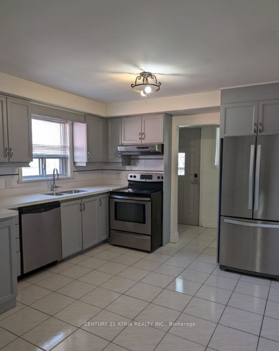 38 Harding Boulevard Main, Richmond Hill, ON L4C 1S8 photo 5