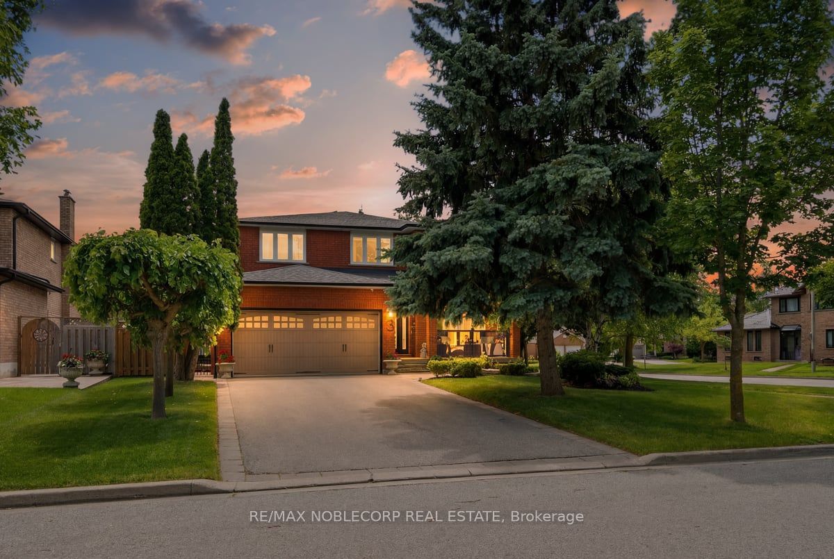 3 Castlehill Road, Vaughan, ON L6A 1P3