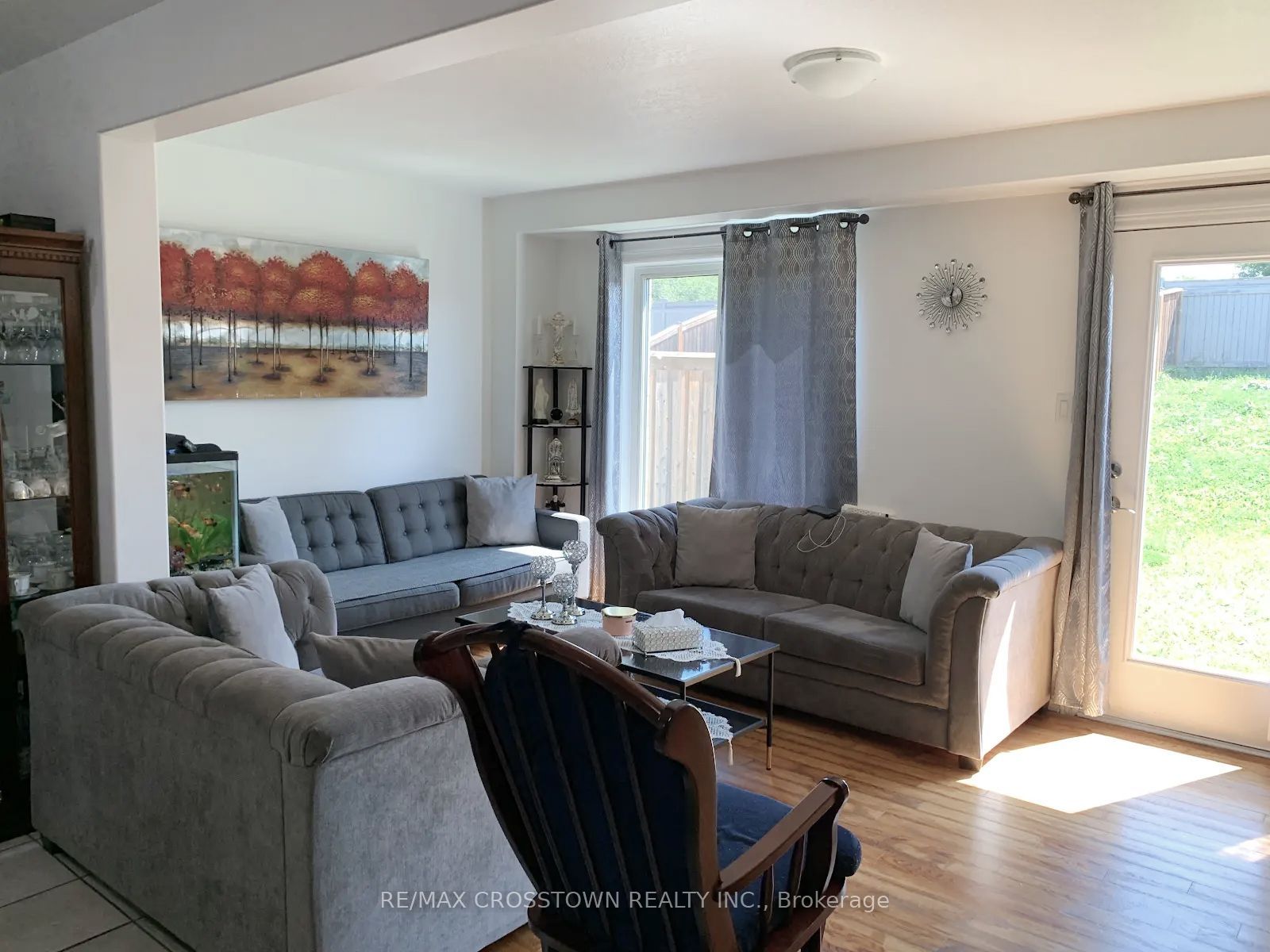 153 Hutchinson Drive, New Tecumseth, ON L9R 0P6 photo 3