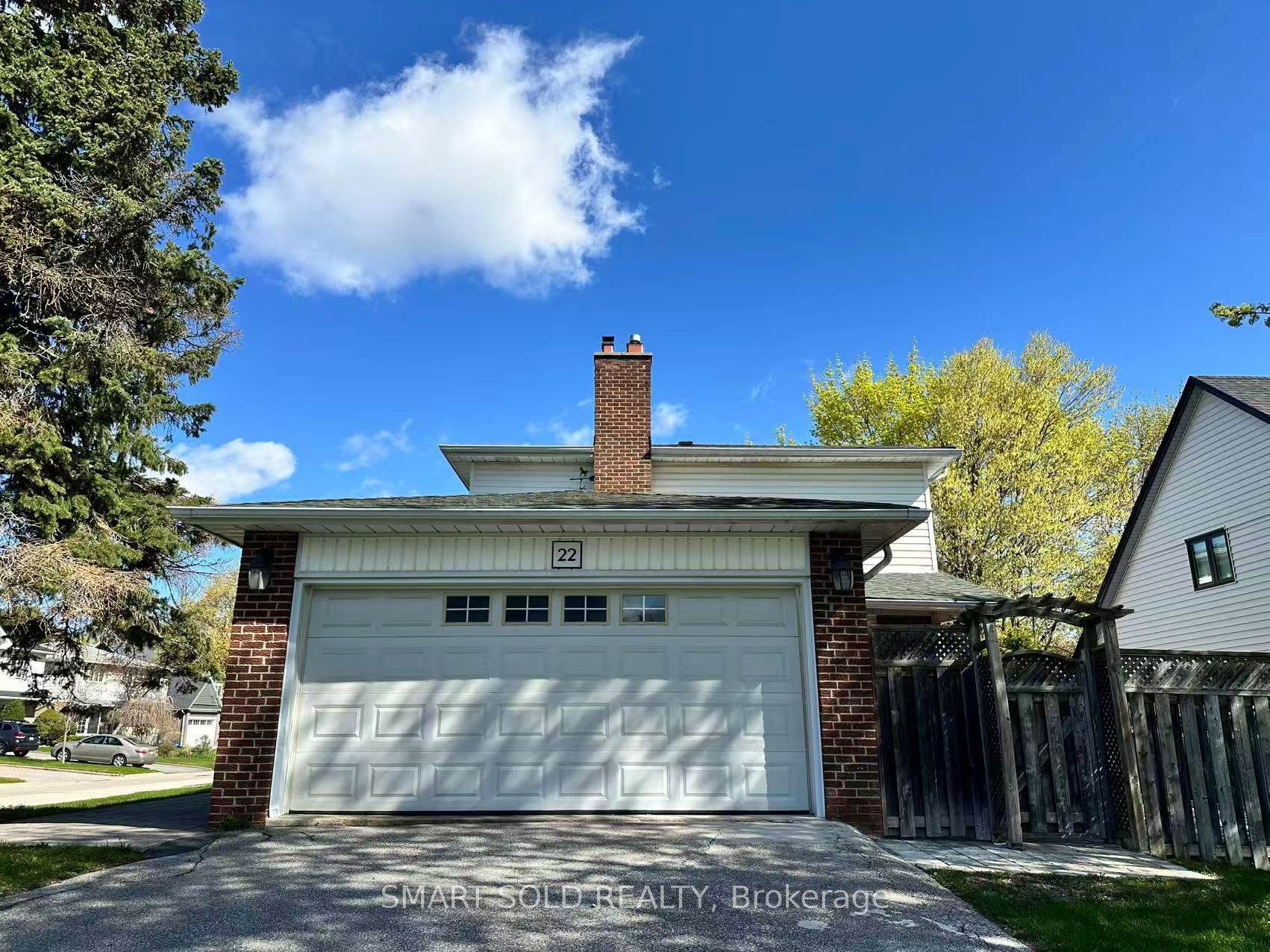22 Hemingway Crescent Main & Upper Floor, Markham, ON L3R 2A4 photo 2