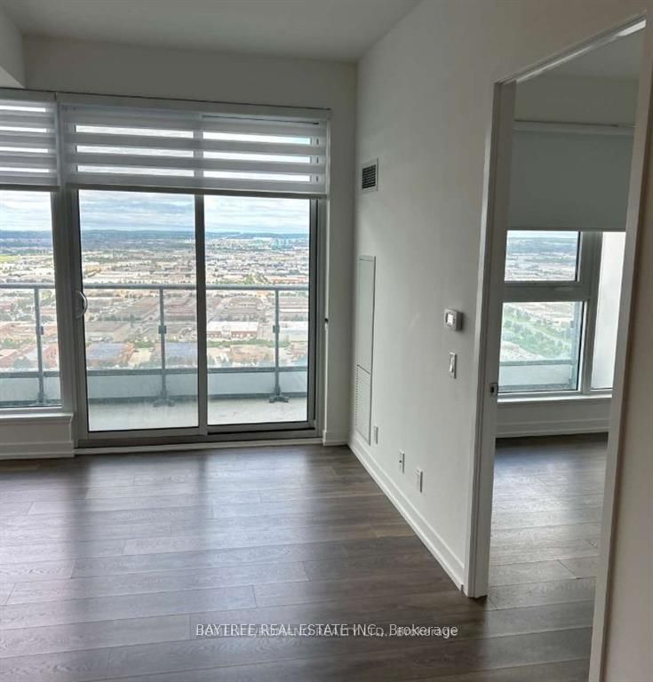 898 Portage Parkway 4511, Vaughan, ON L4K 0J6 photo 3
