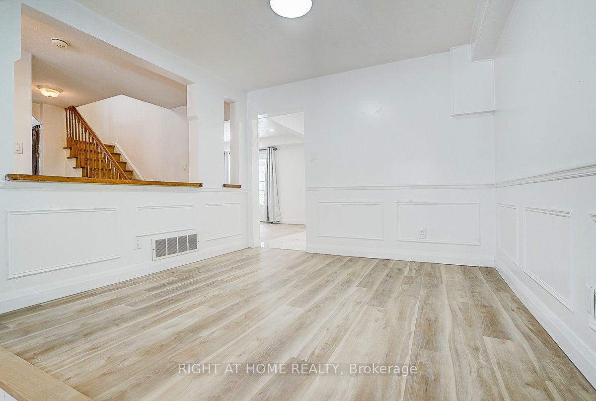 35 Snowshoe Crescent, Markham, ON L3T 4M7 photo 3