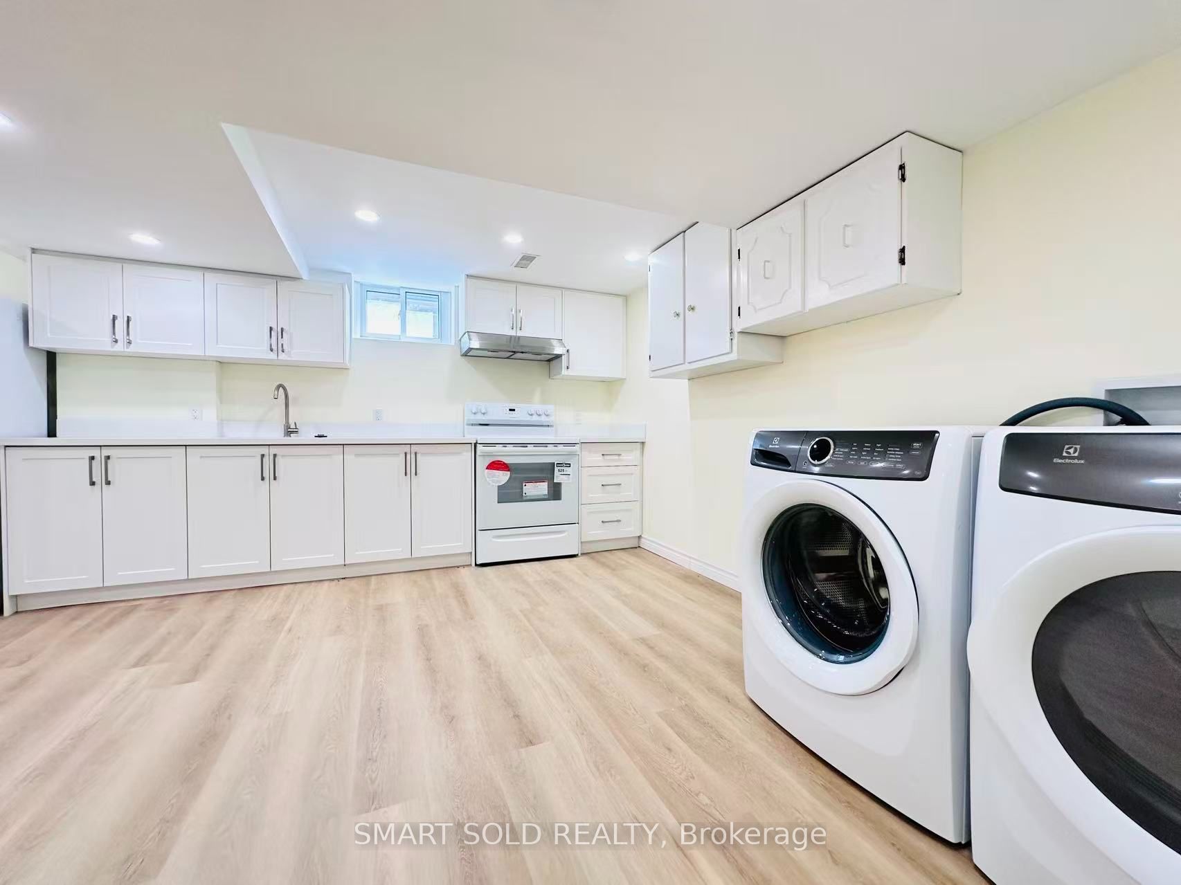 22 Hemingway Crescent Basement, Markham, ON L3R 2A4