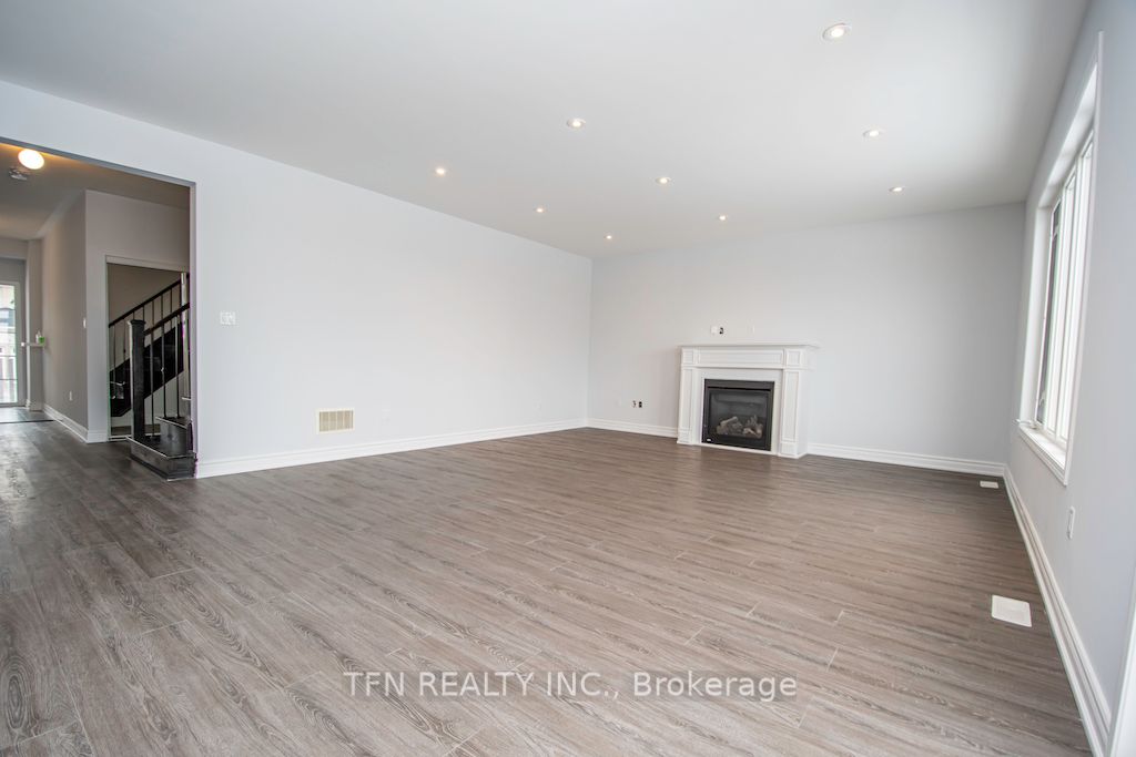 24 Don Hadden Crescent, Brock, ON L0C 1H0 photo 3