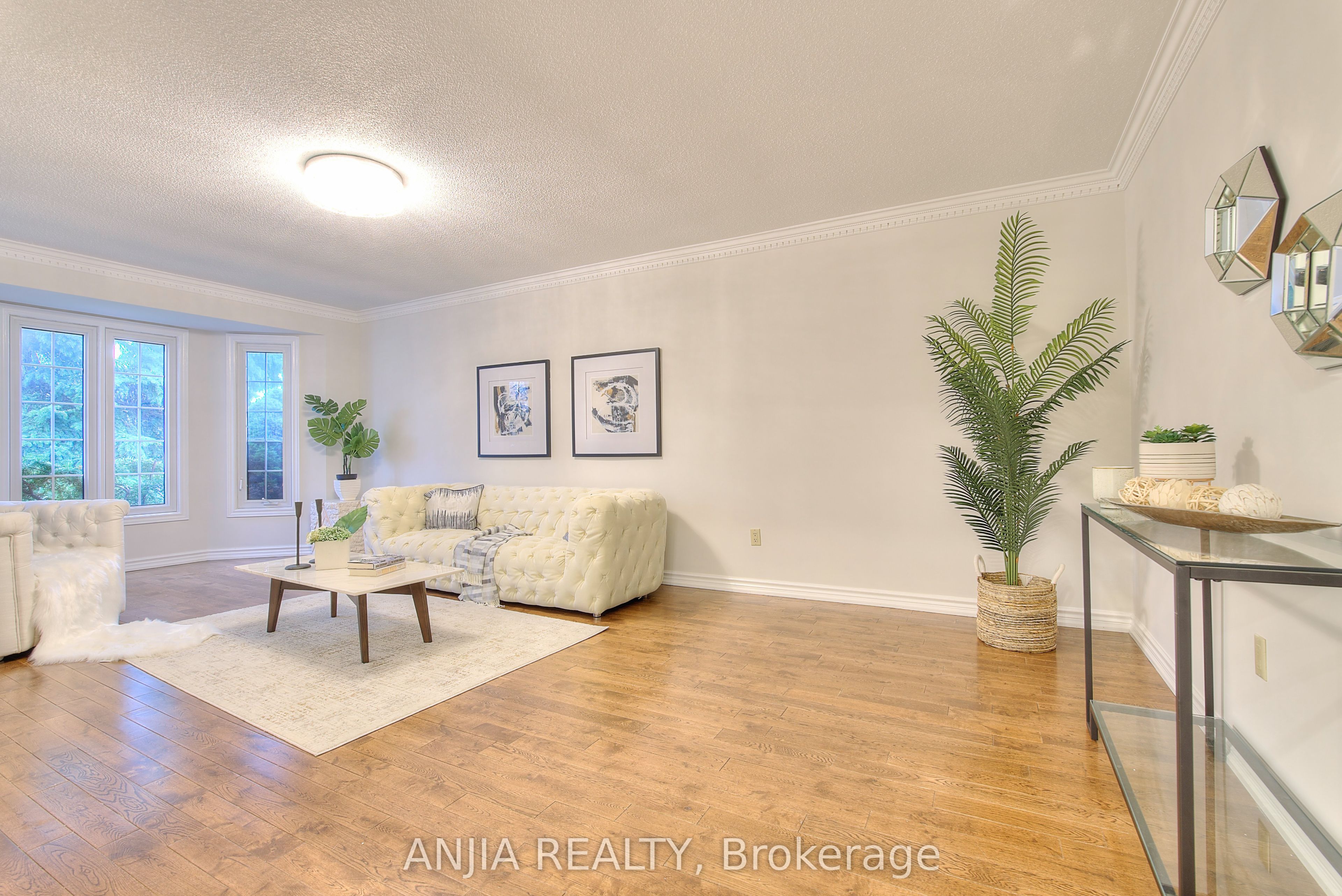 22 Chiltern Hill, Richmond Hill, ON L4B 3B8 photo 3