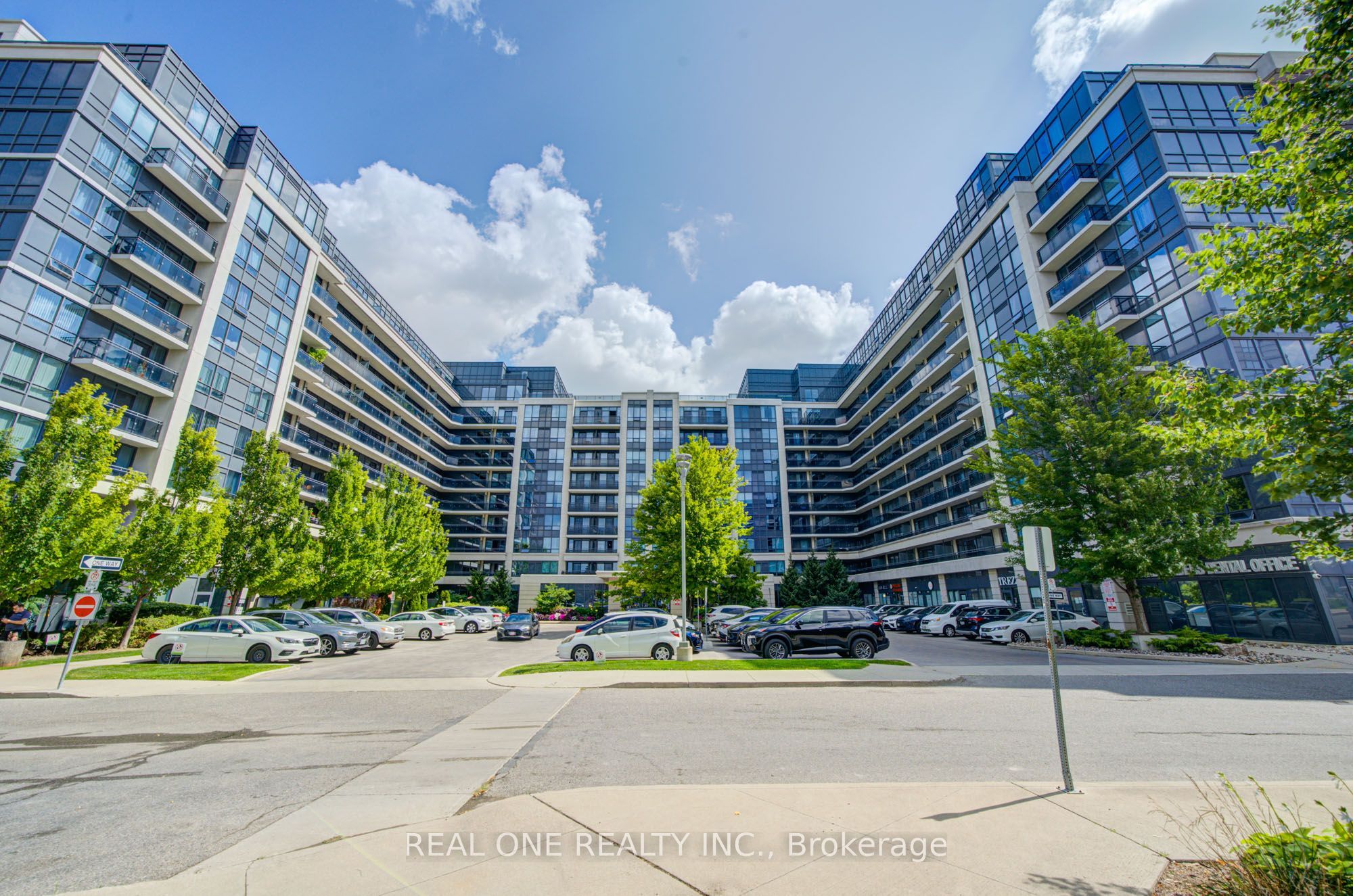 372 Highway 7 E Way 707, Richmond Hill, ON L4B 0C6 photo 2