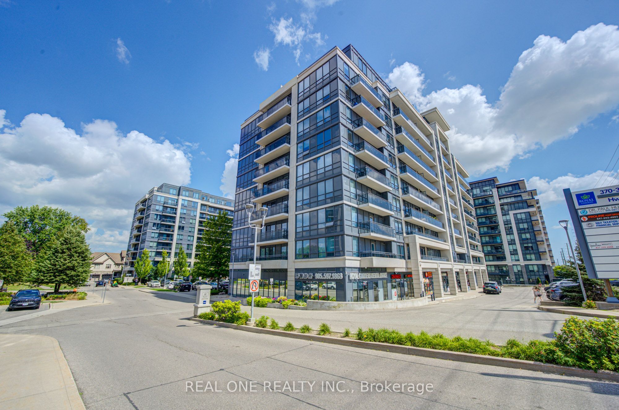 372 Highway 7 E Way 707, Richmond Hill, ON L4B 0C6 photo 3