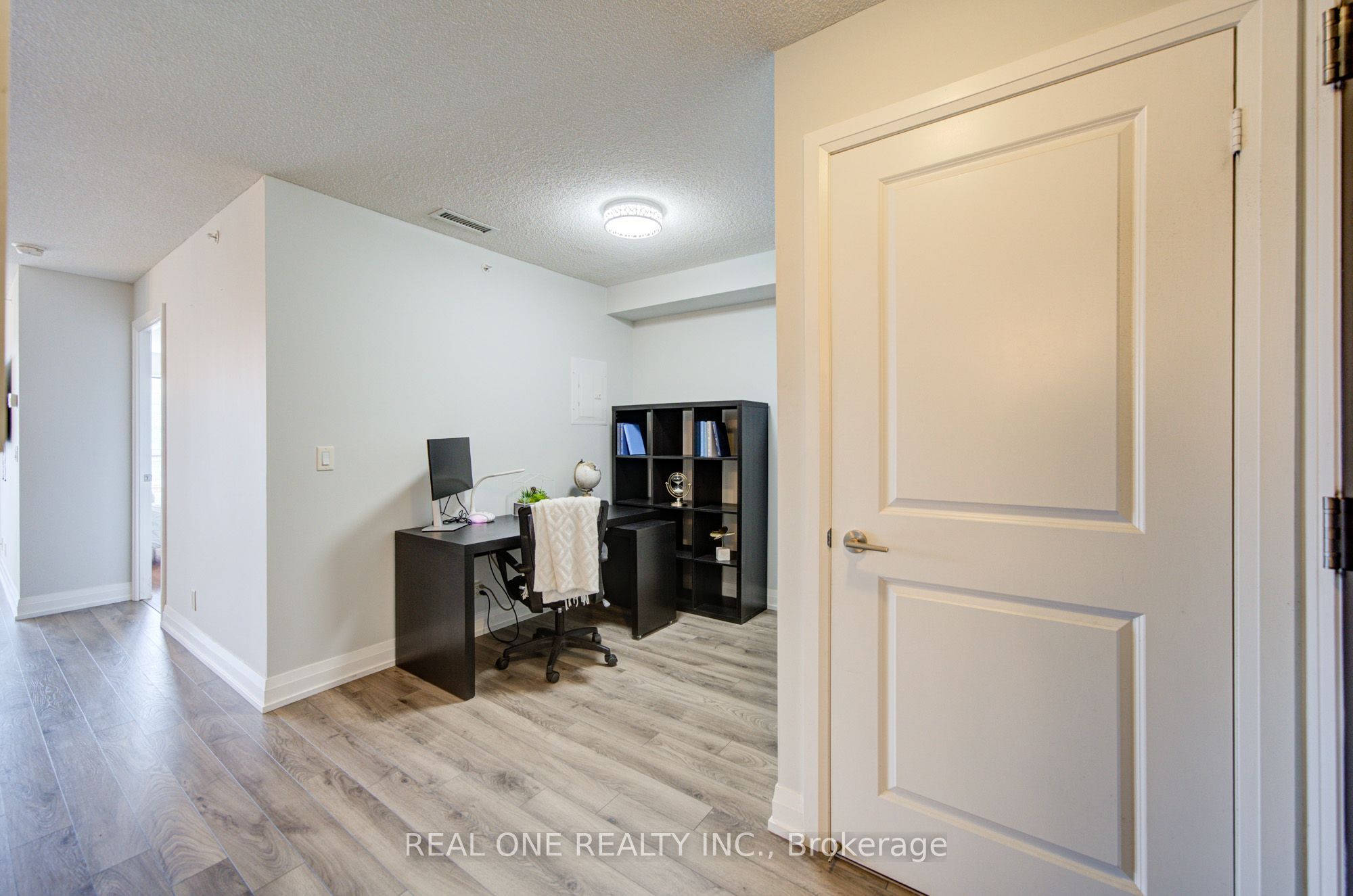 372 Highway 7 E Way 707, Richmond Hill, ON L4B 0C6 photo 5