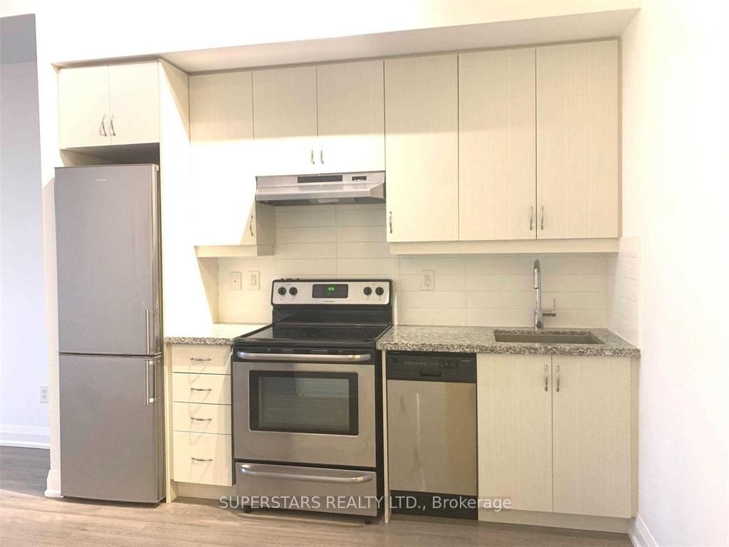 8763 Bayview Avenue 223, Richmond Hill, ON L4B 3V1 photo 5