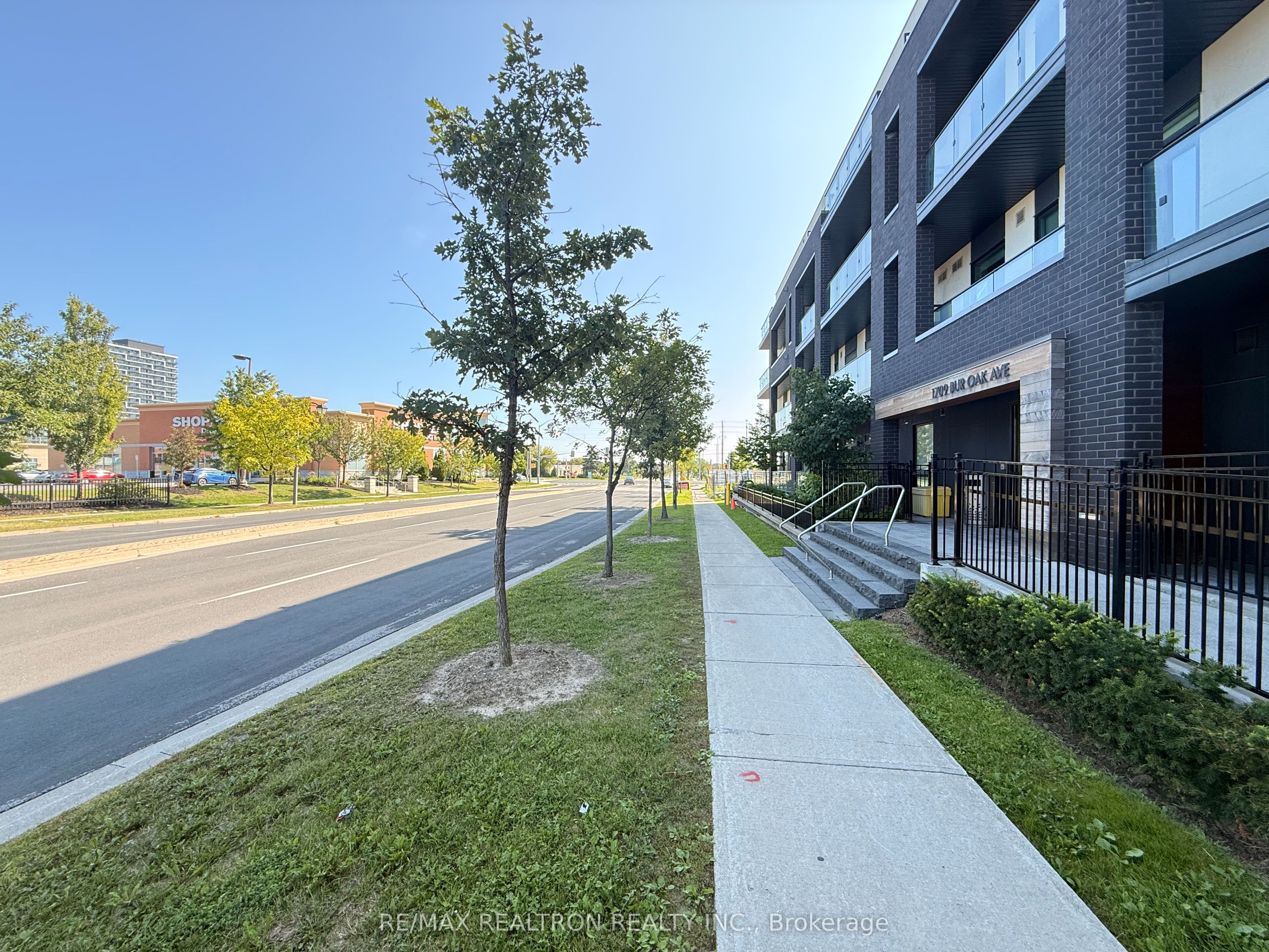 1709 Bur Oak Avenue 509, Markham, ON L6E 0V7 photo 3
