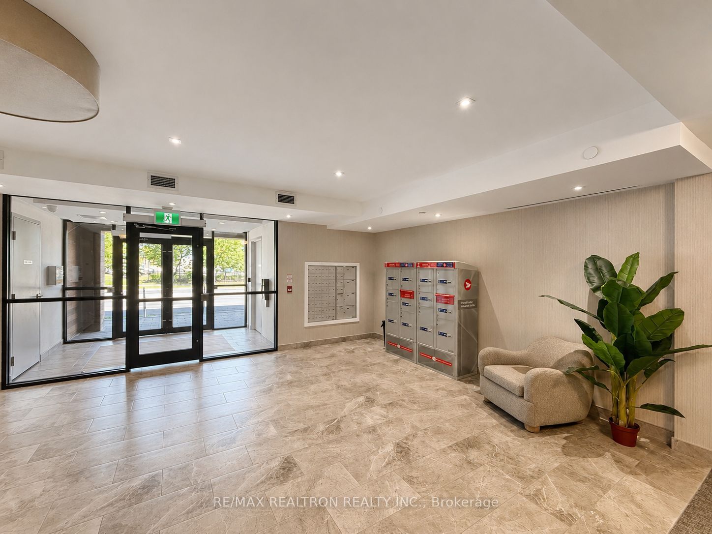 1709 Bur Oak Avenue 509, Markham, ON L6E 0V7 photo 4