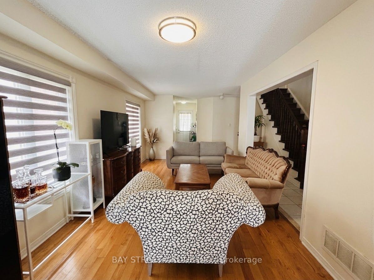 53 tara Crescent, Markham, ON L3S 4S8 photo 2