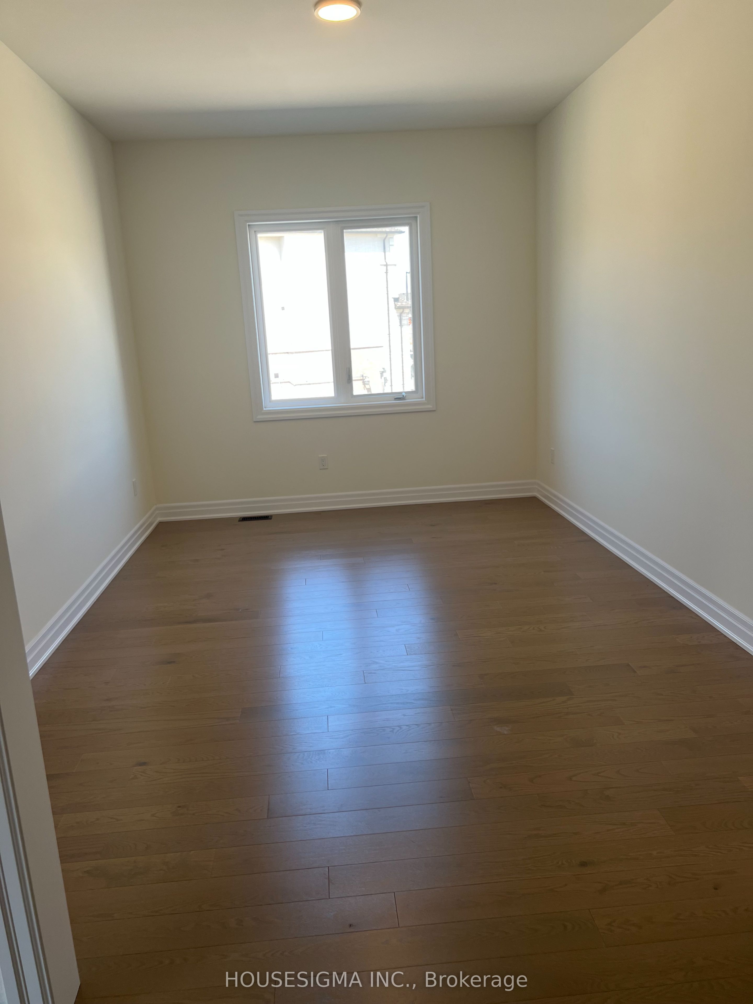 10 Max Bulmer Court, Georgina, ON L3X 3J9 photo 3