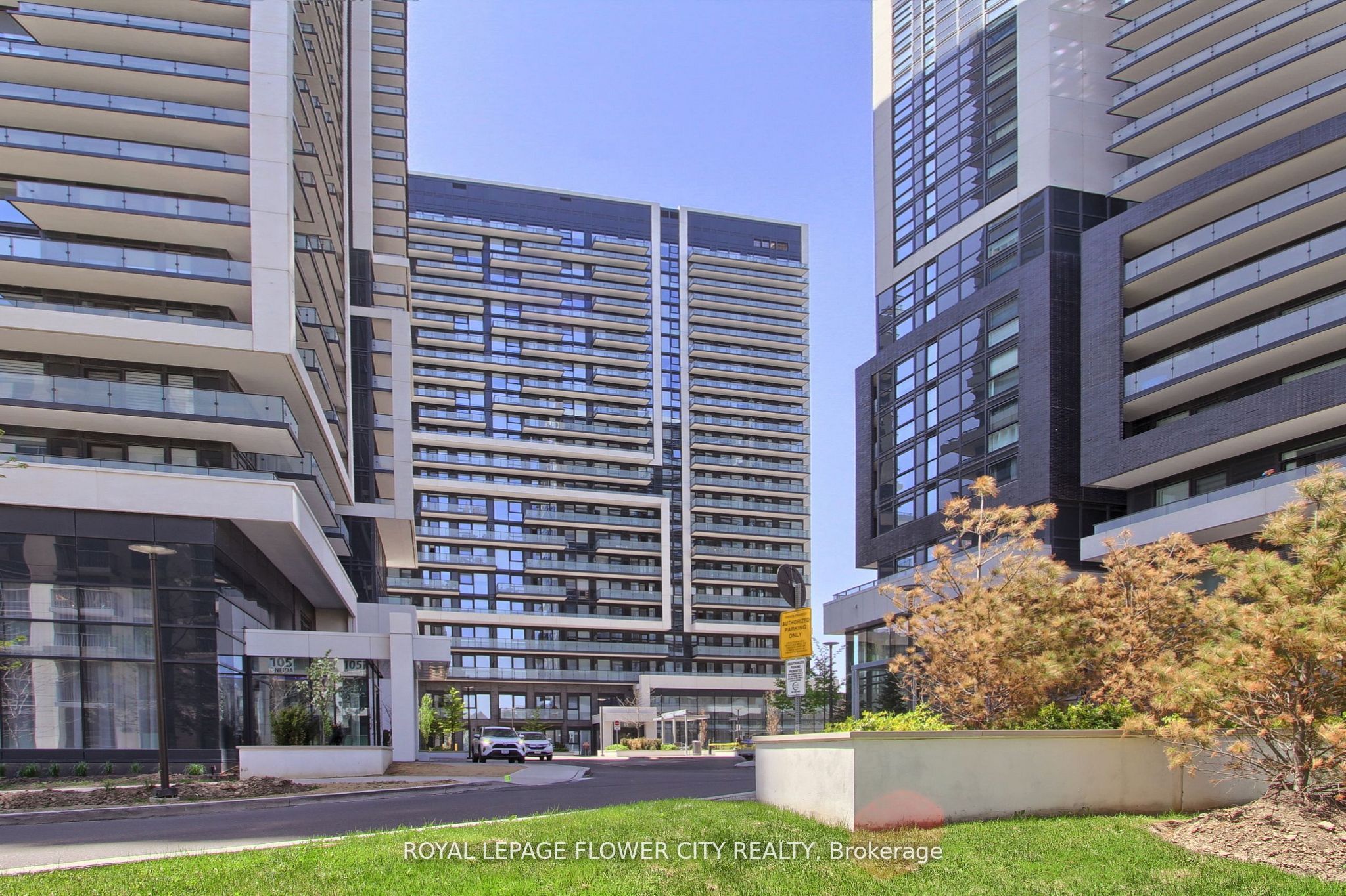 95 Oneida Crescent 2305, Richmond Hill, ON L4B 0H5