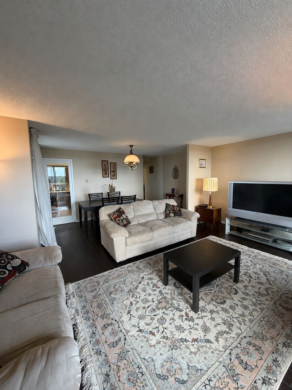 60 Inverlochy Boulevard 802, Markham, ON L3T 4T7 photo 5