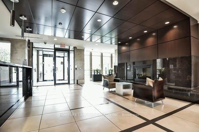131 Upper Duke Crescent 513, Markham, ON L6G 0B9 photo 3