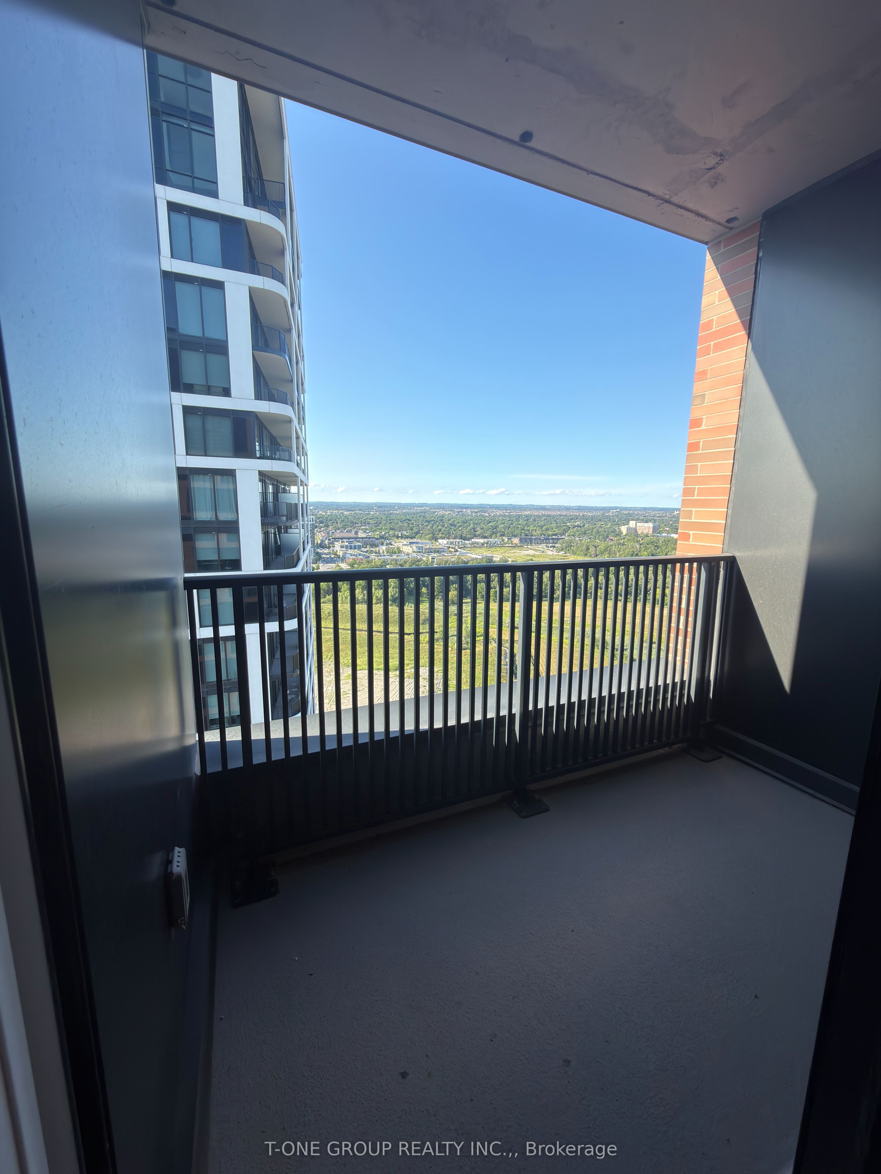 38 Andre de Grasse Street 2303, Markham, ON L6G 0H8 photo 2