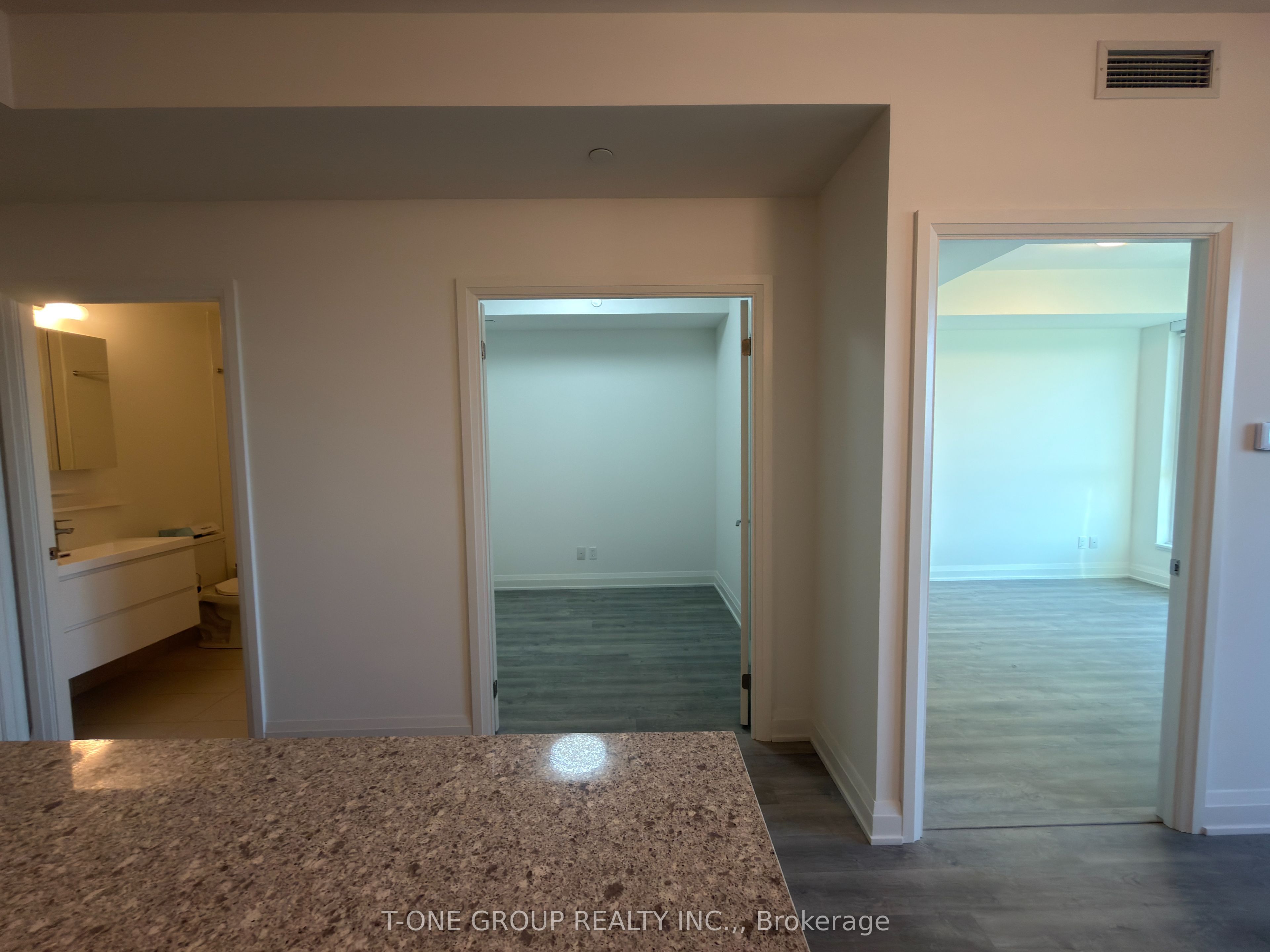38 Andre de Grasse Street 2303, Markham, ON L6G 0H8 photo 3
