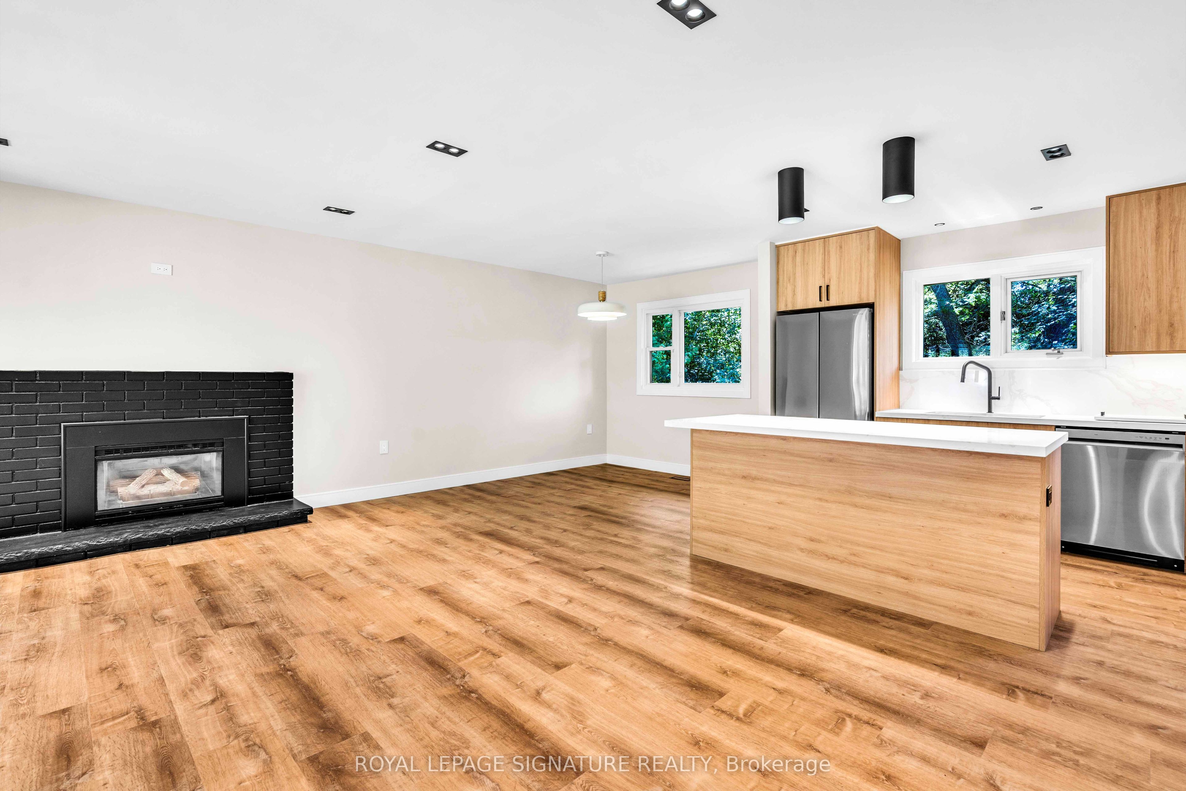 986 Srigley Street 1, Newmarket, ON L3Y 1Y3 photo 2
