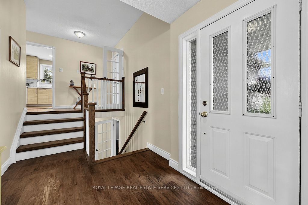 207 Camilla Crescent, Essa, ON L0L 2N0 photo 3