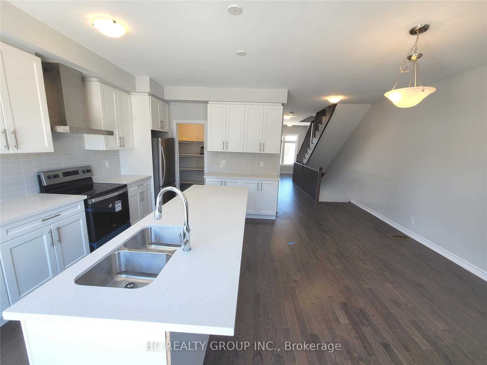 9702 Kennedy Road, Markham, ON L6C 3J8 photo 4