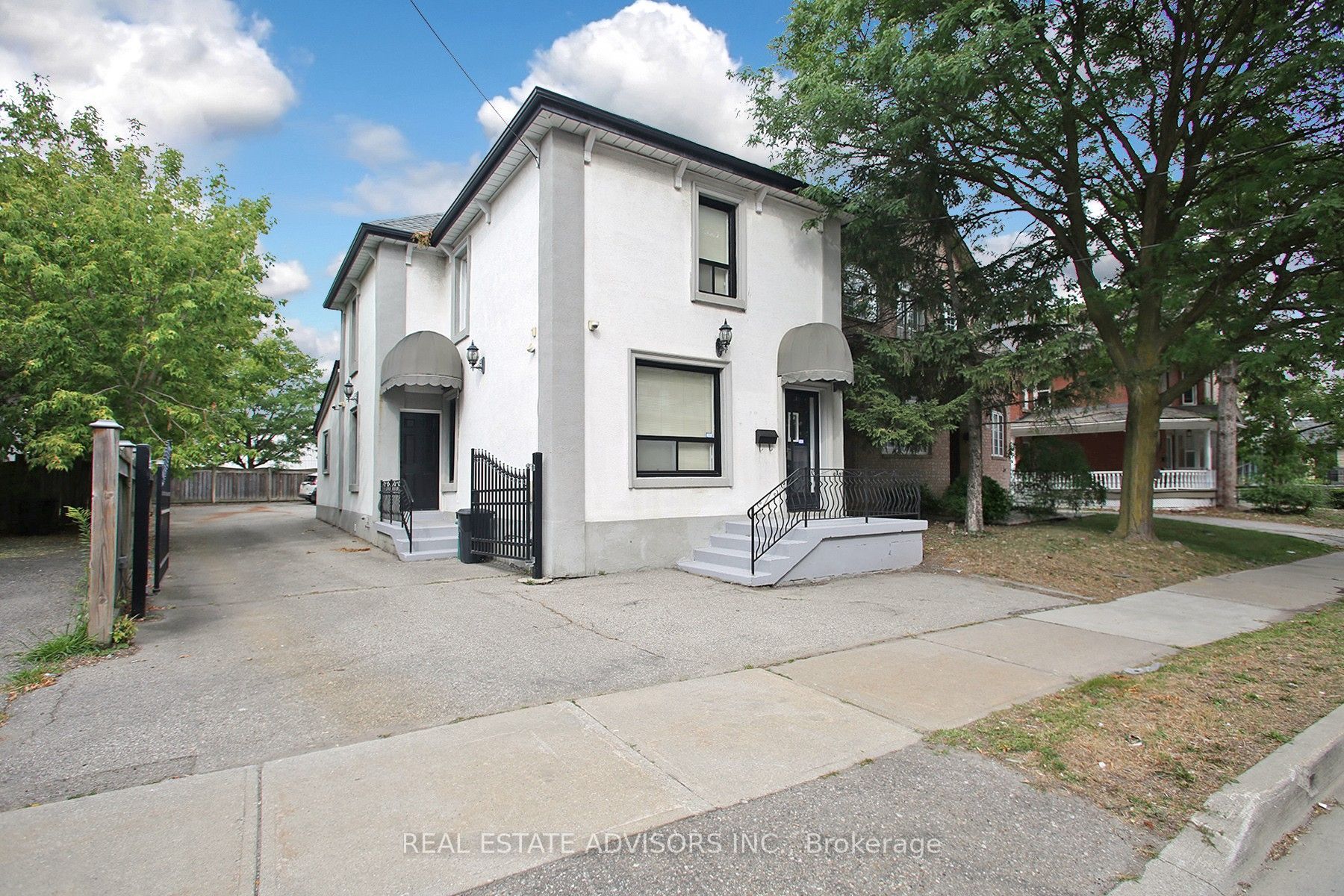 7924 Kipling Avenue, Vaughan, ON L4L 1Z5 photo 2