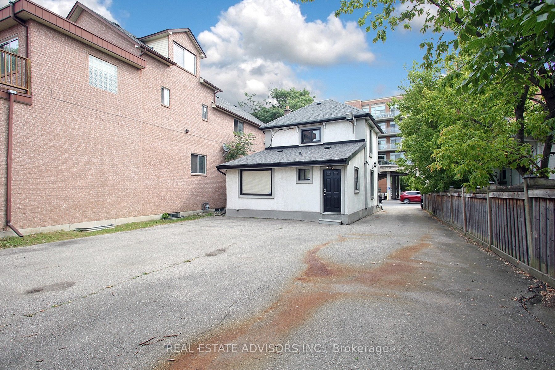 7924 Kipling Avenue, Vaughan, ON L4L 1Z5 photo 3