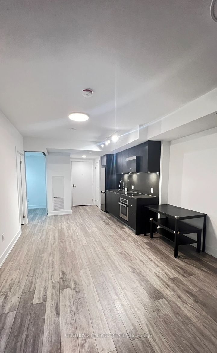 9 Clegg Road 812, Markham, ON L6G 0H3 photo 2