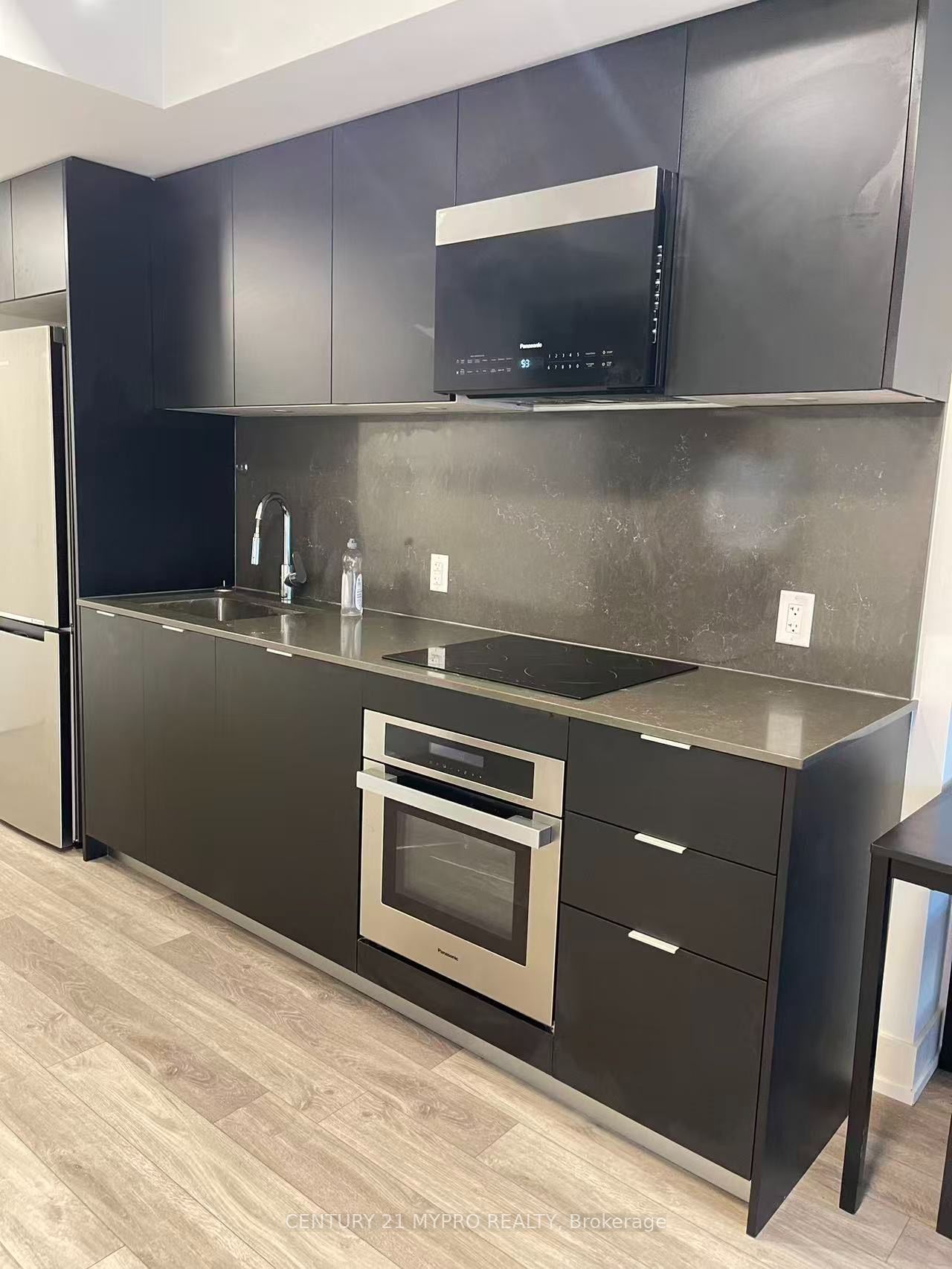 9 Clegg Road 812, Markham, ON L6G 0H3 photo 3