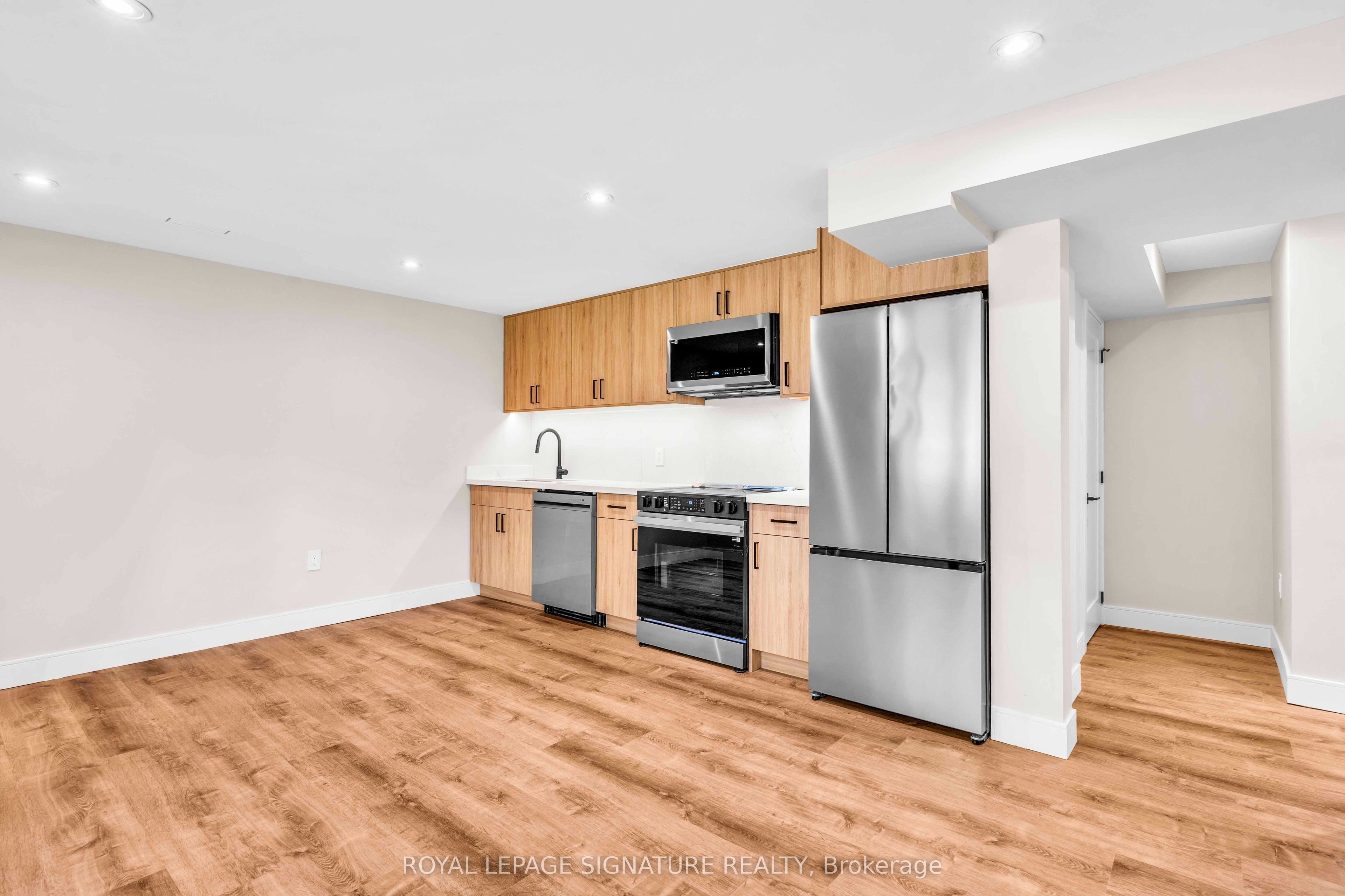 986 Srigley Street 2, Newmarket, ON L3Y 1Y3 photo 4