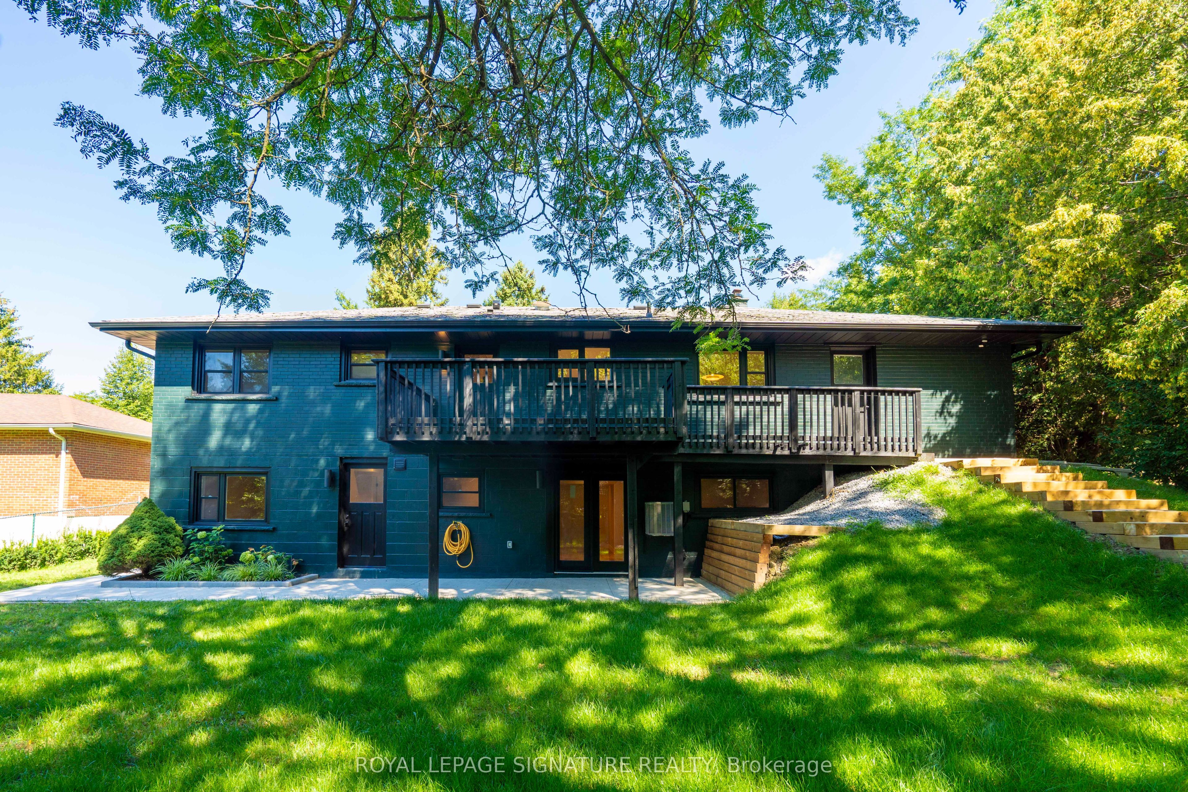 986 Srigley Street 3, Newmarket, ON L3Y 1Y3