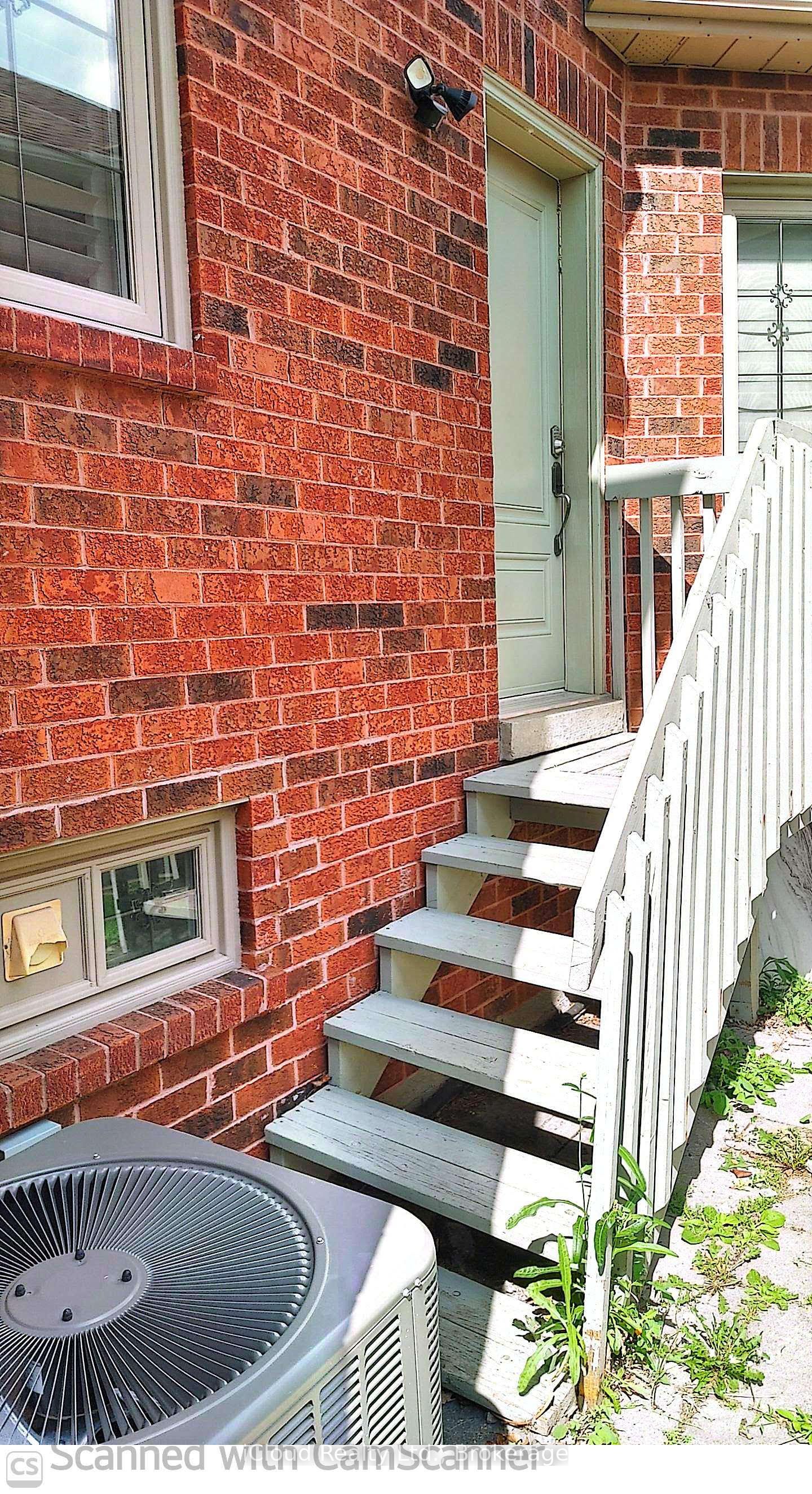 46 Boake Trail, Richmond Hill, ON L4B 2X7 photo 2