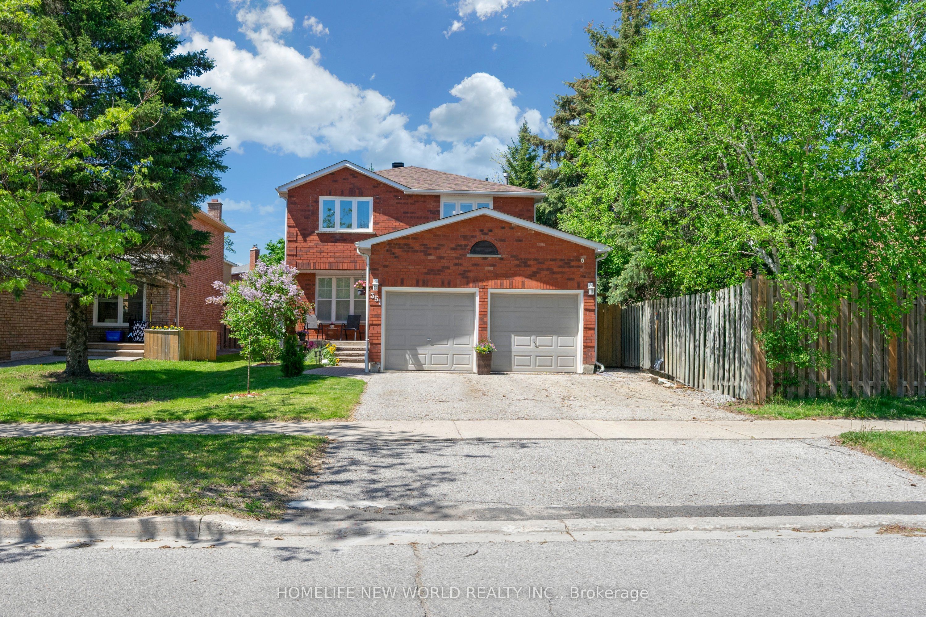351 Millard Street, Whitchurch-Stouffville, ON L4A 5S4 photo 2